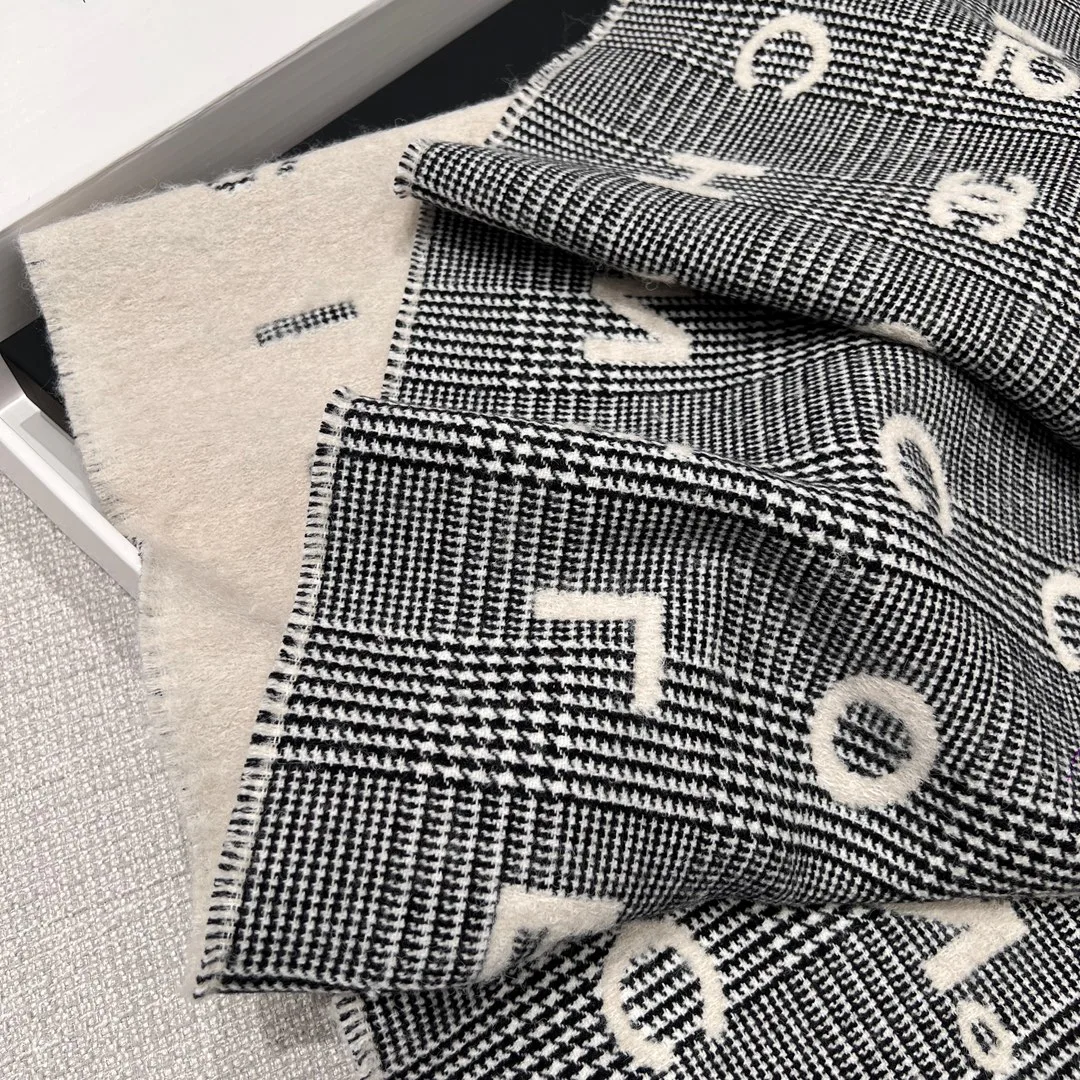 Шарфы Chanel 562852