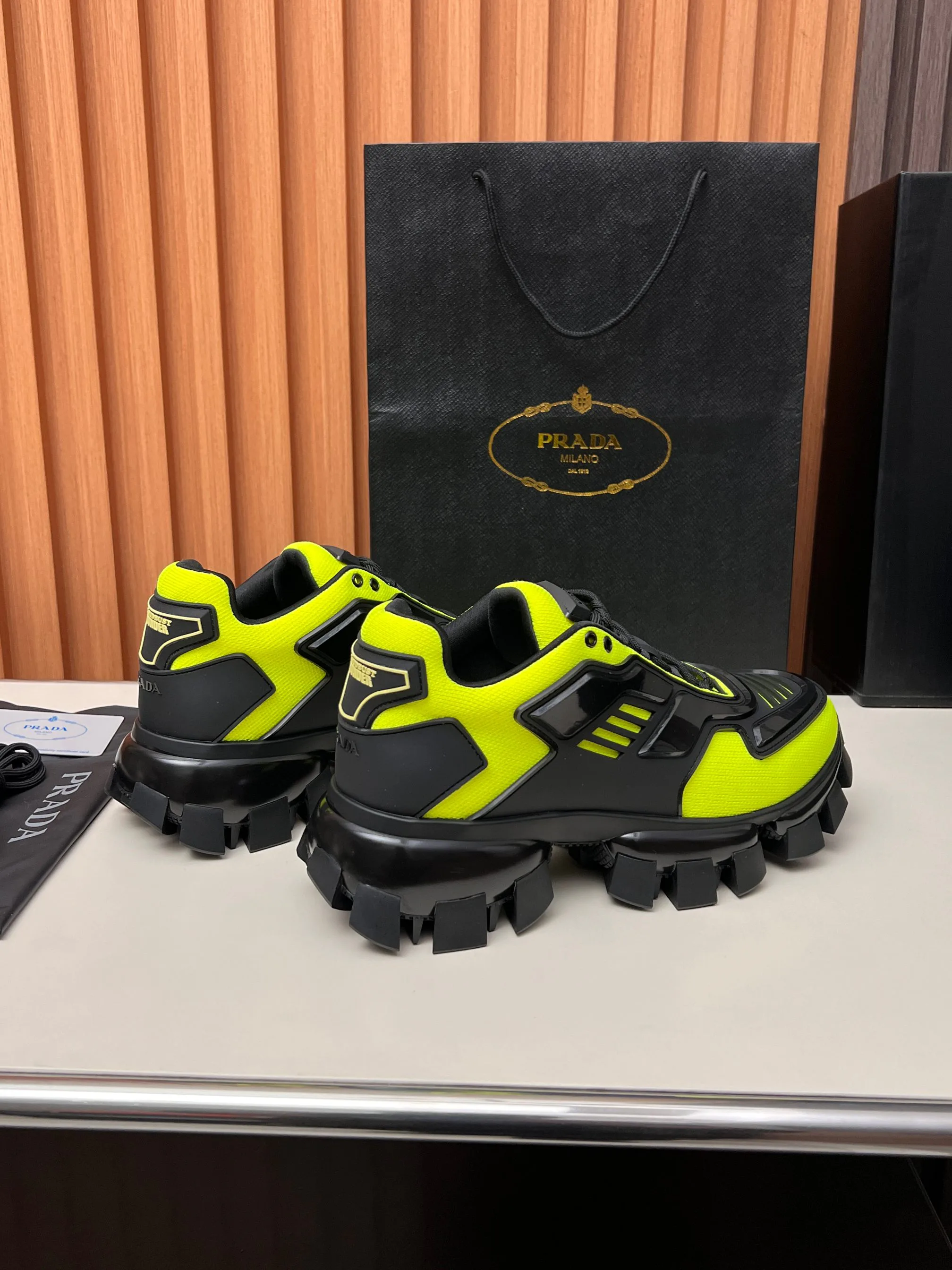 Кроссовки Женские Prada 881683