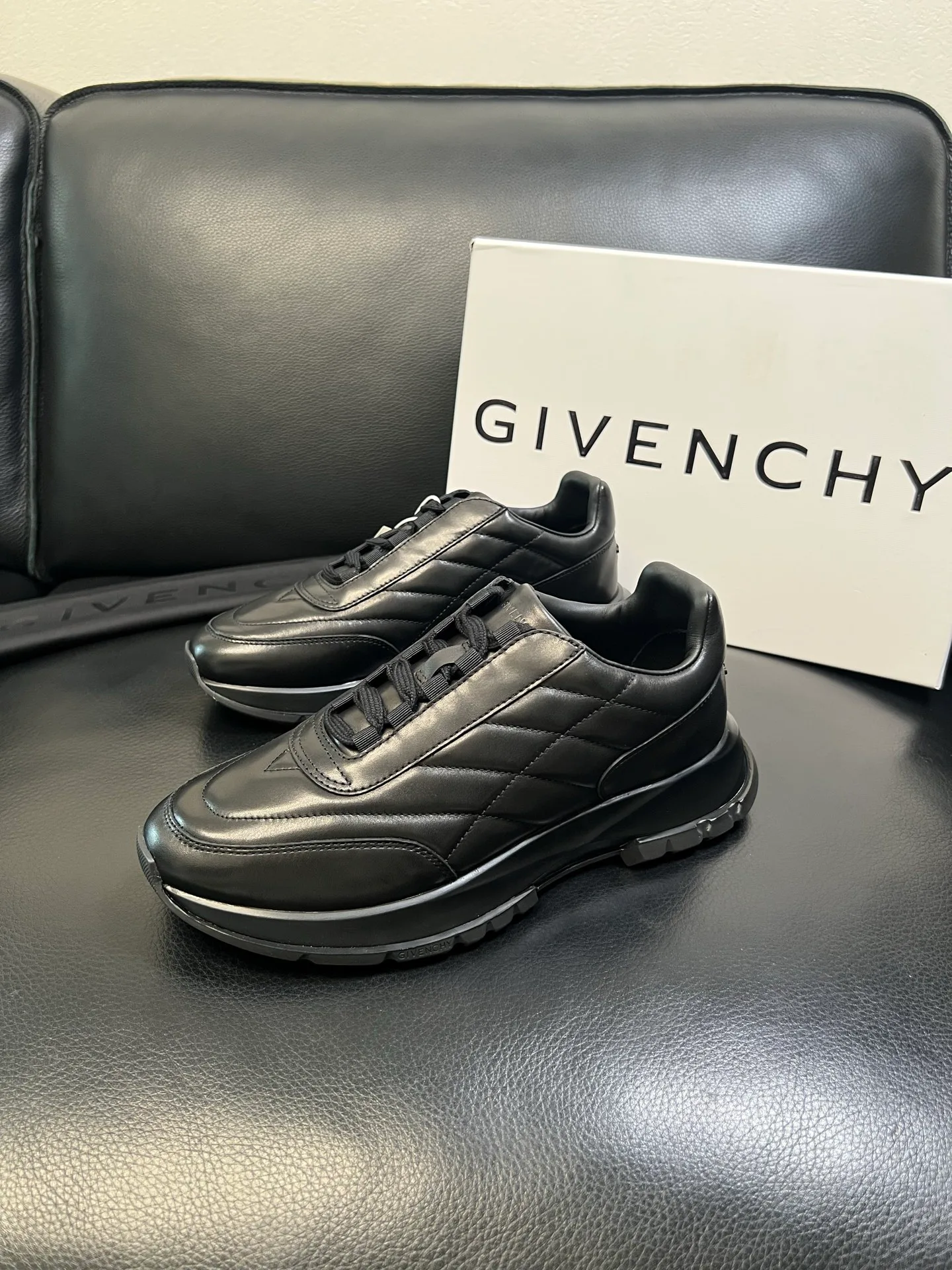 Кроссовки Мужские Givenchy 163117