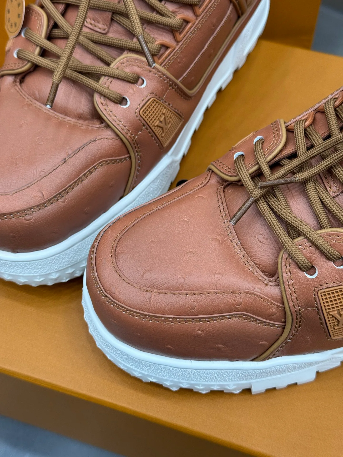 Кроссовки Женские Louis Vuitton 1141899