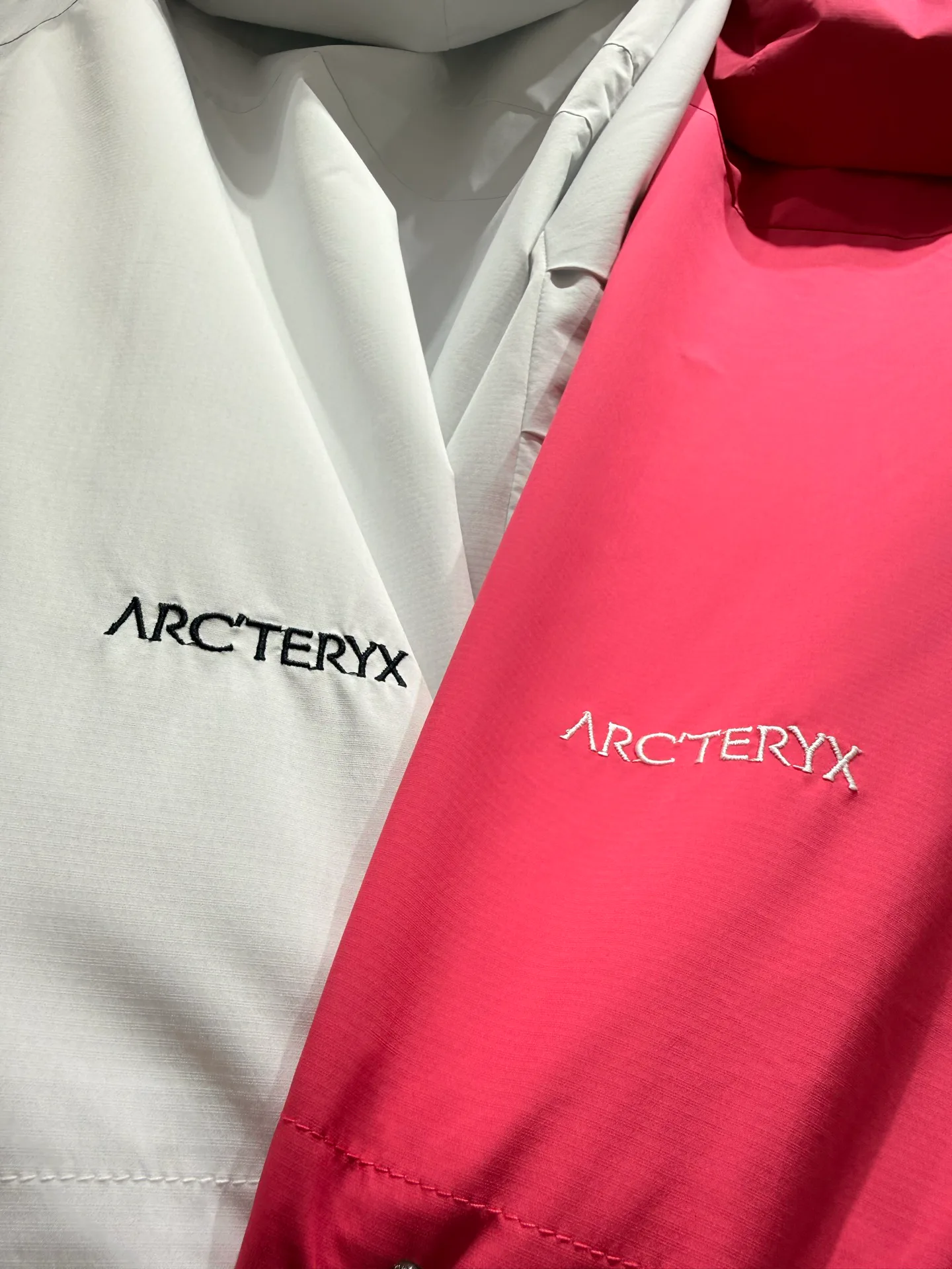 Куртки И Пуховики Женские Arcteryx 18982907