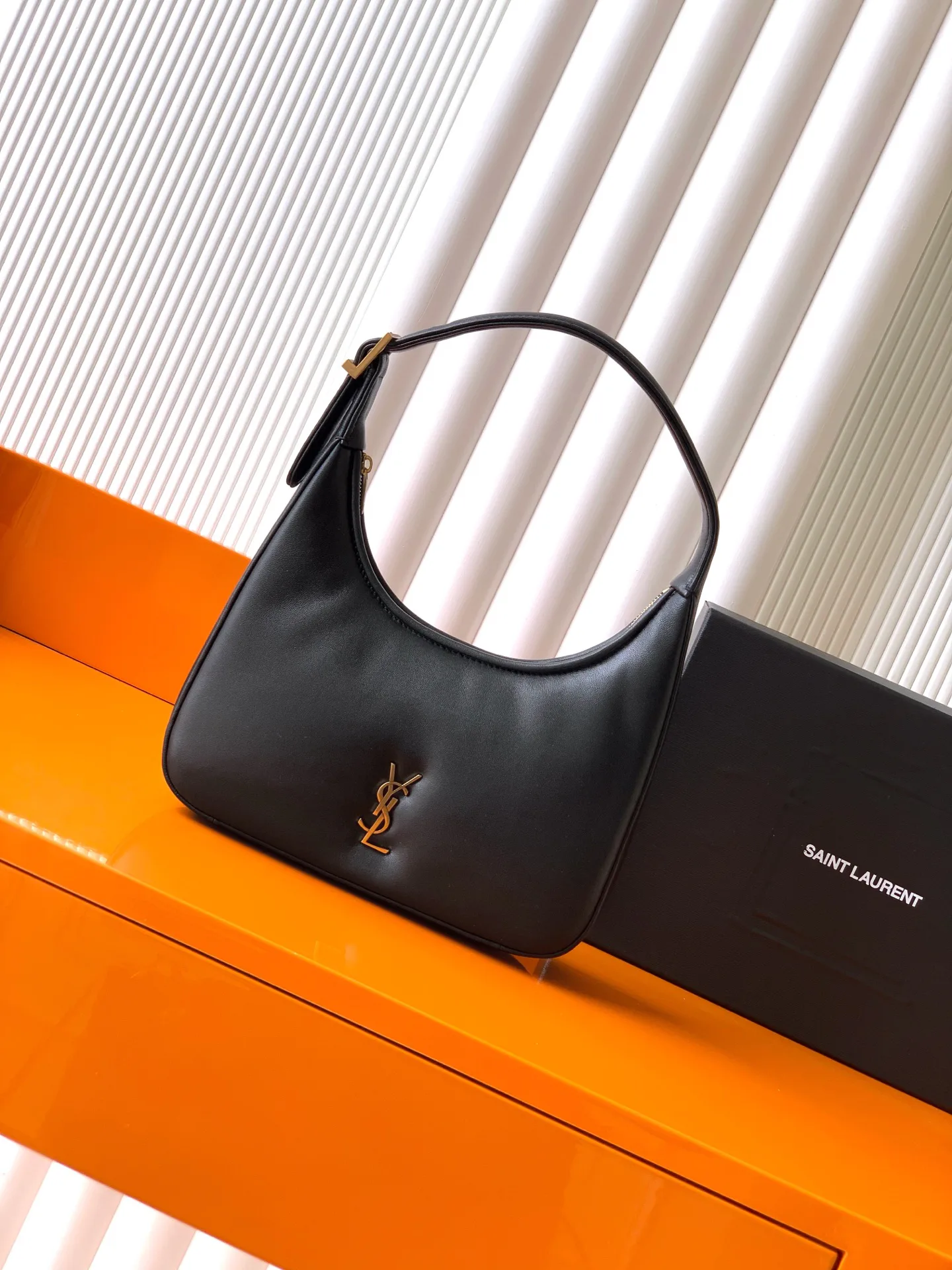 Сумки На Ремне Женские Saint Laurent 11309778