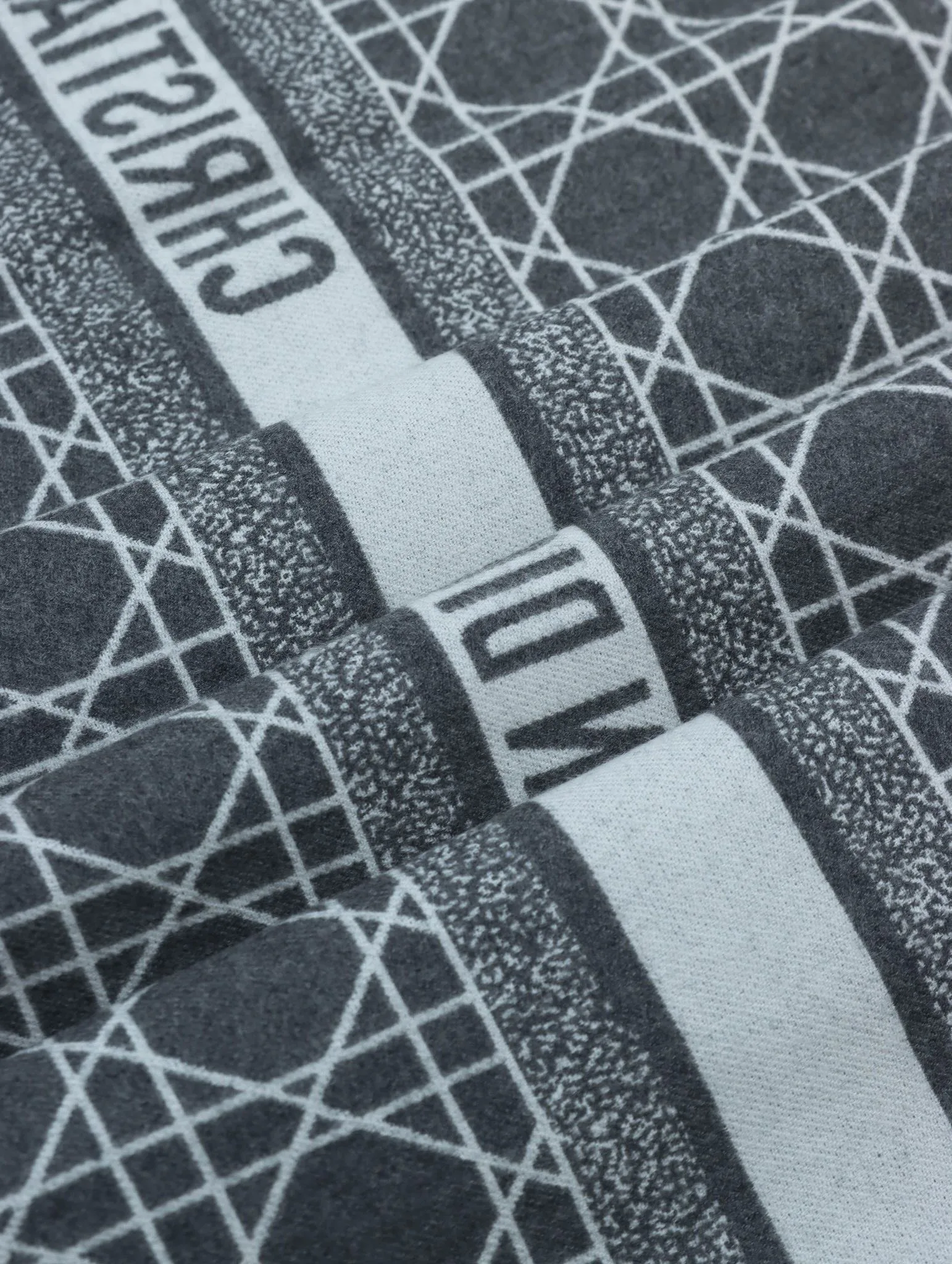 Шарфы Christian Dior 94380