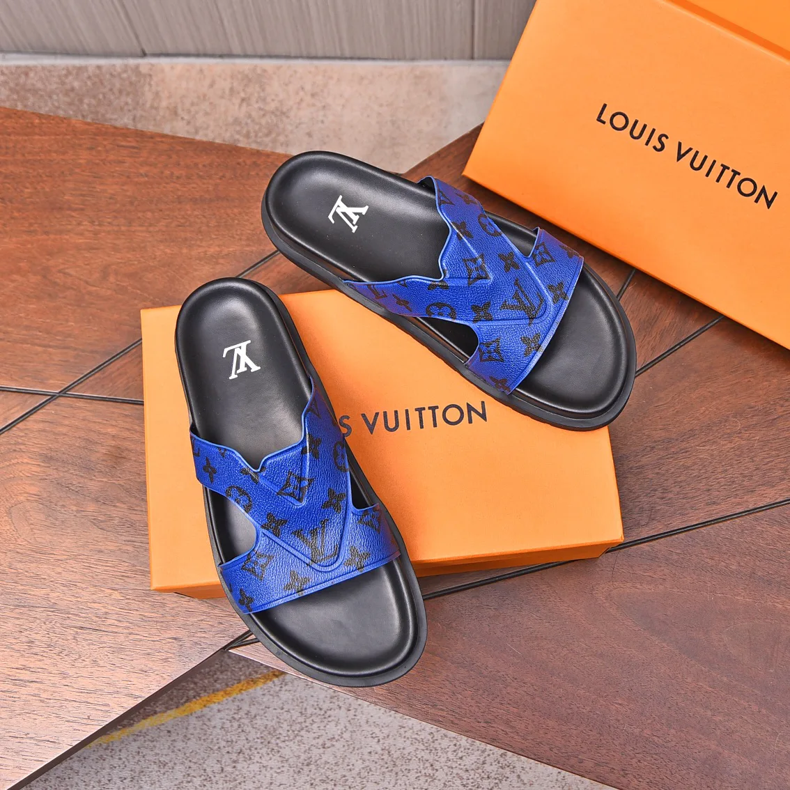 Шлепанцы Мужские Louis Vuitton 1997593