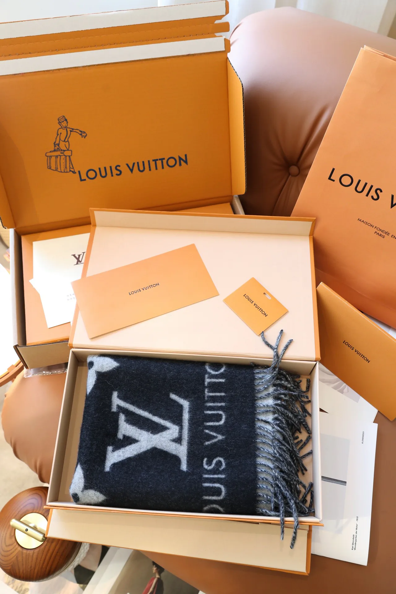 Шарфы Louis Vuitton 136858