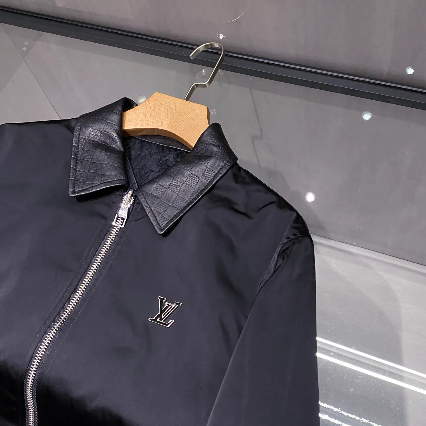 Куртки И Пуховики Мужские Louis Vuitton 339628