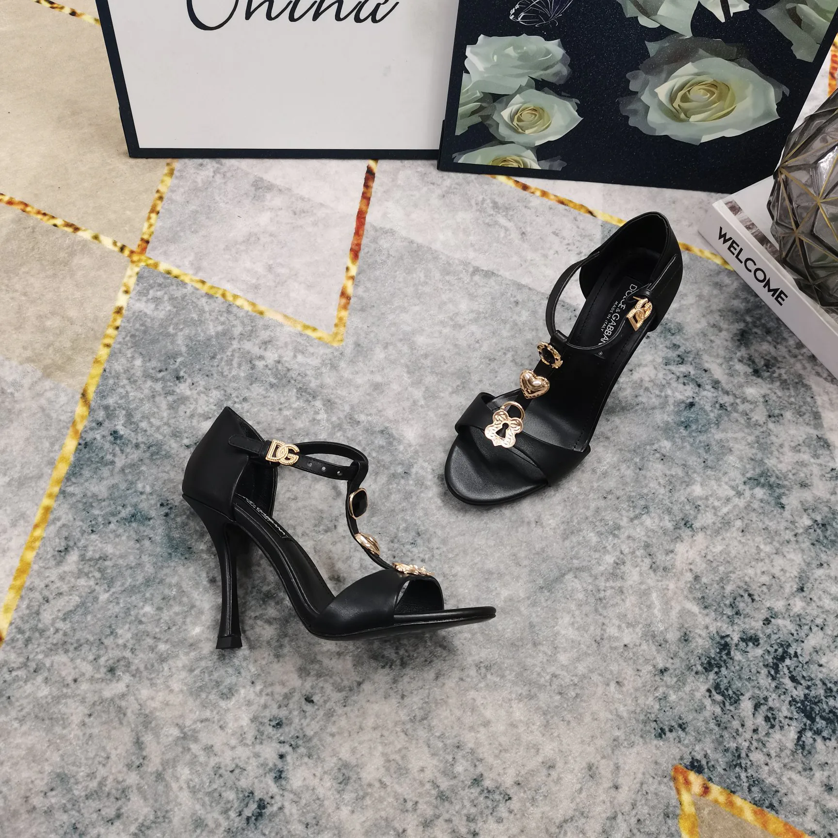 Босоножки Женские Dolce & Gabbana 11247970