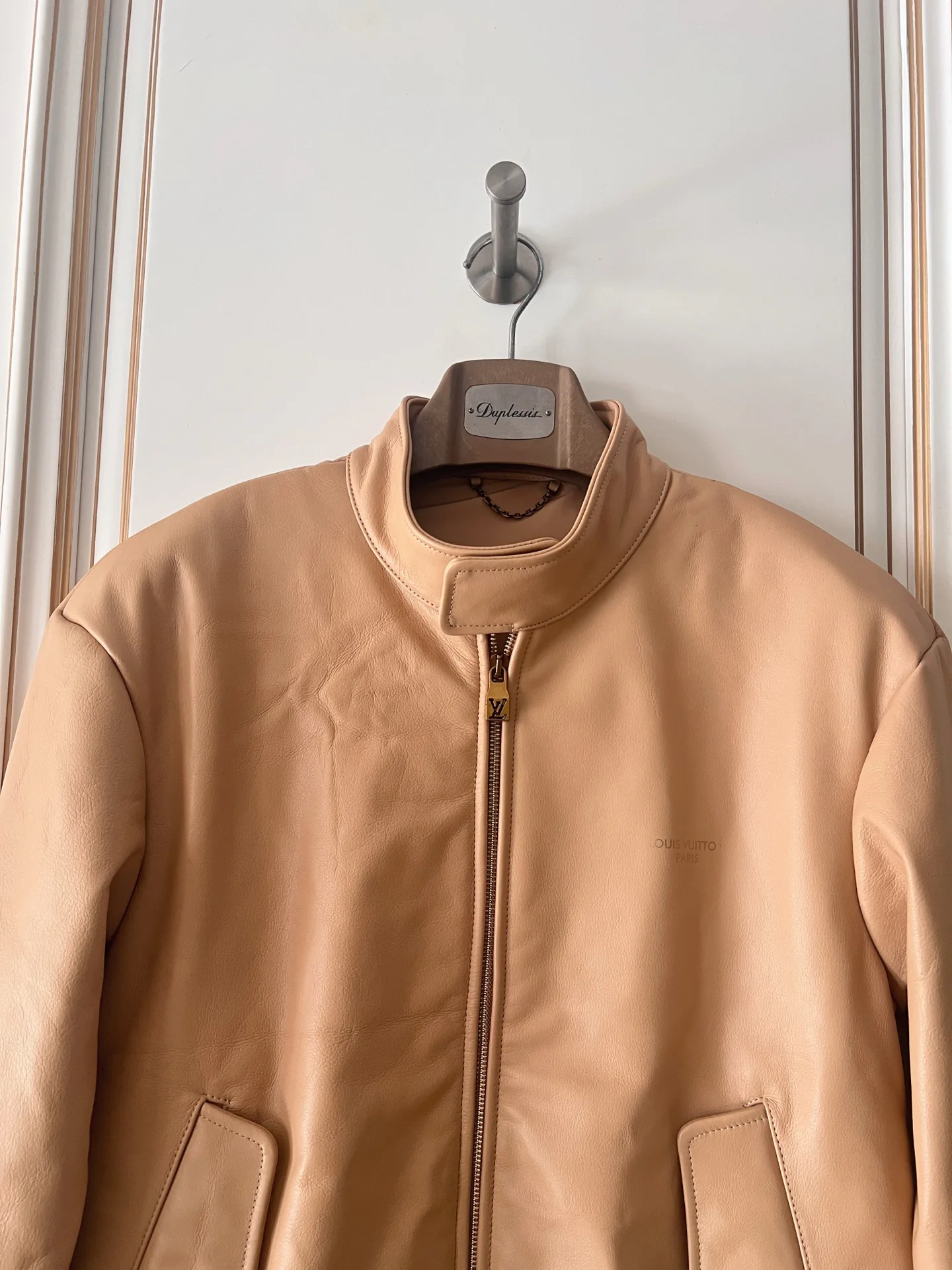 Кожаные Куртки И Дублёнки Женские Louis Vuitton 18408975