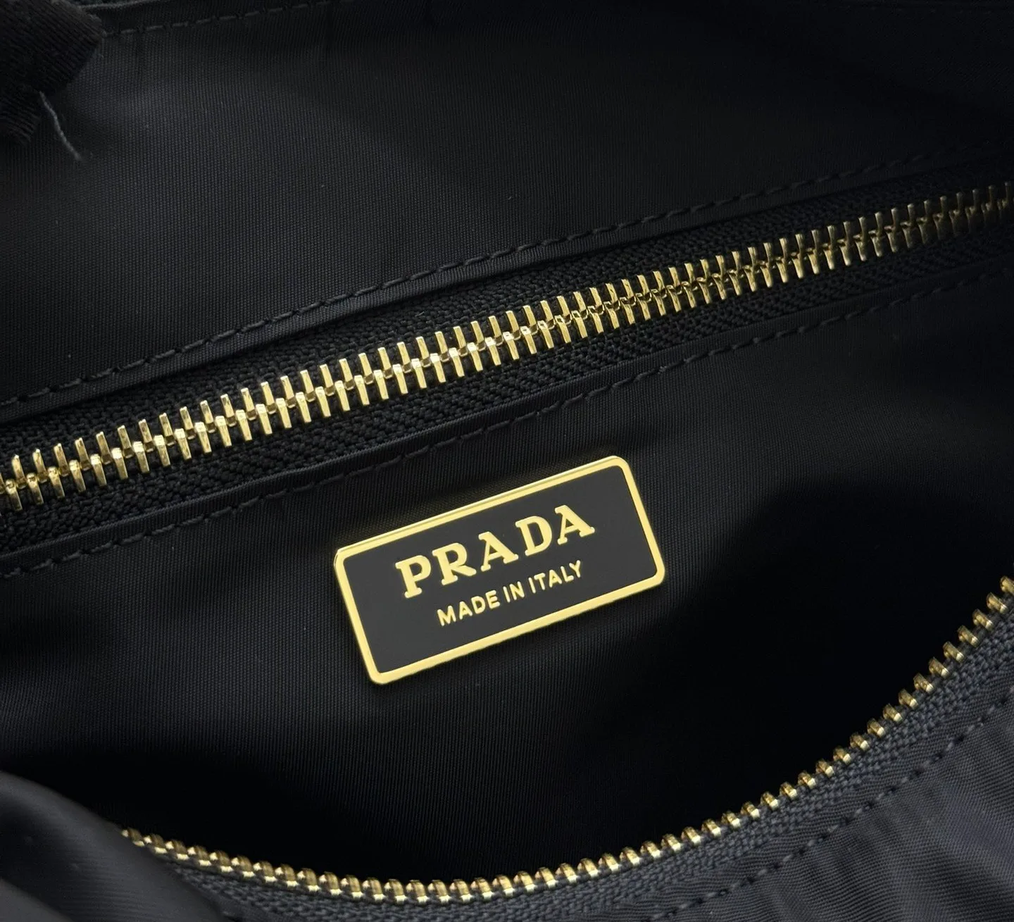 Сумки На Ремне Женские Prada 12583856