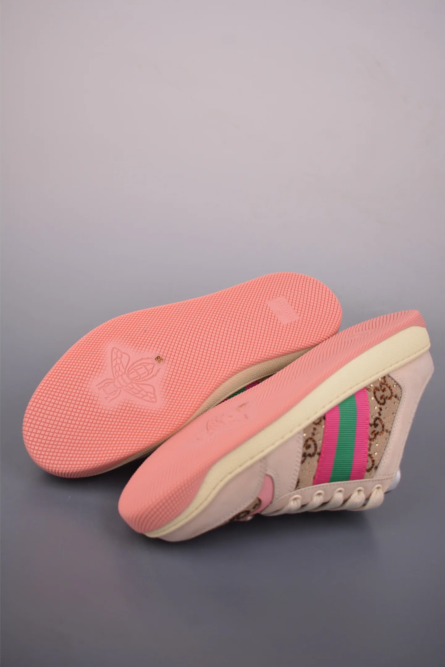 Кроссовки Женские Gucci 12962291