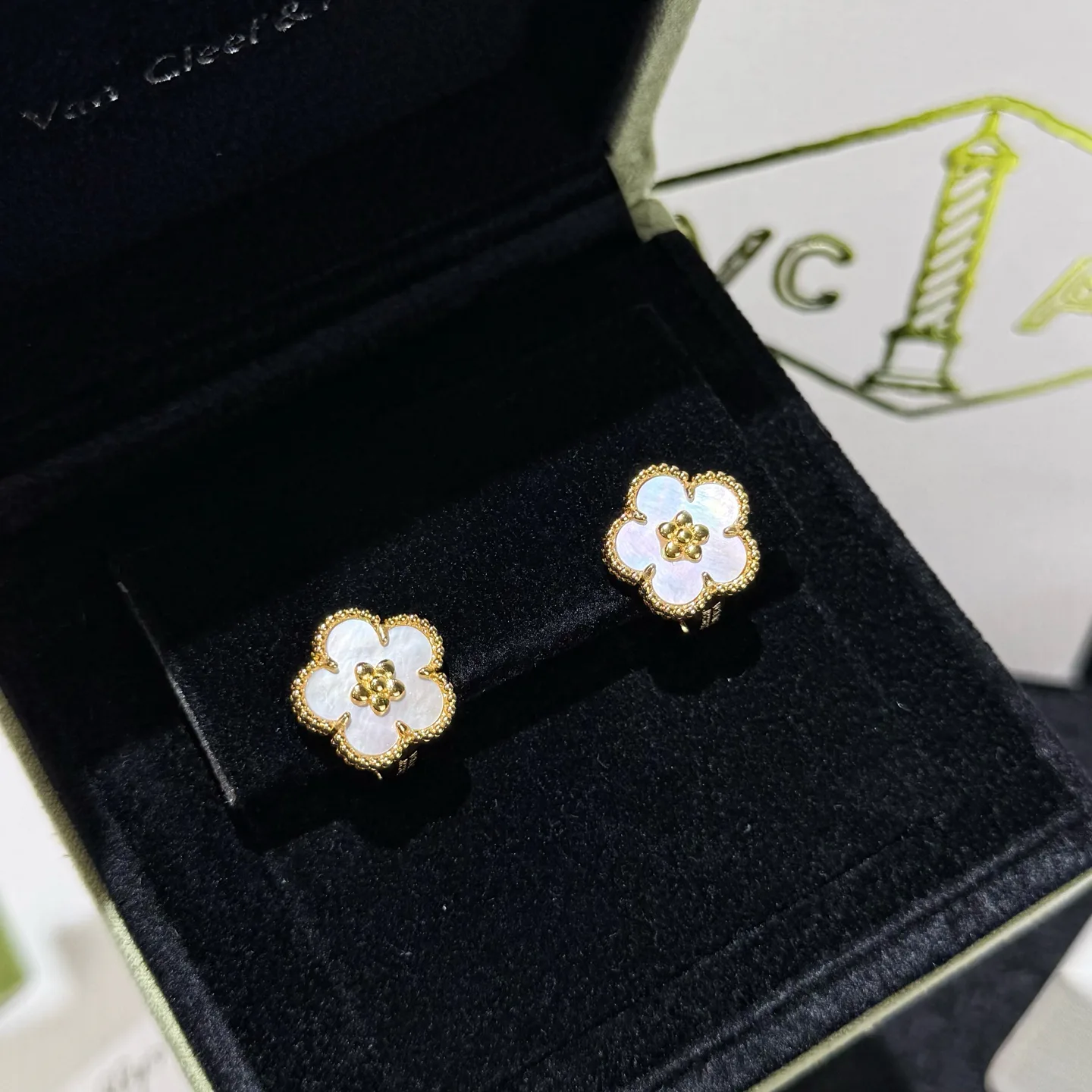 Бижутерия Van Cleef & Arpels 13645858
