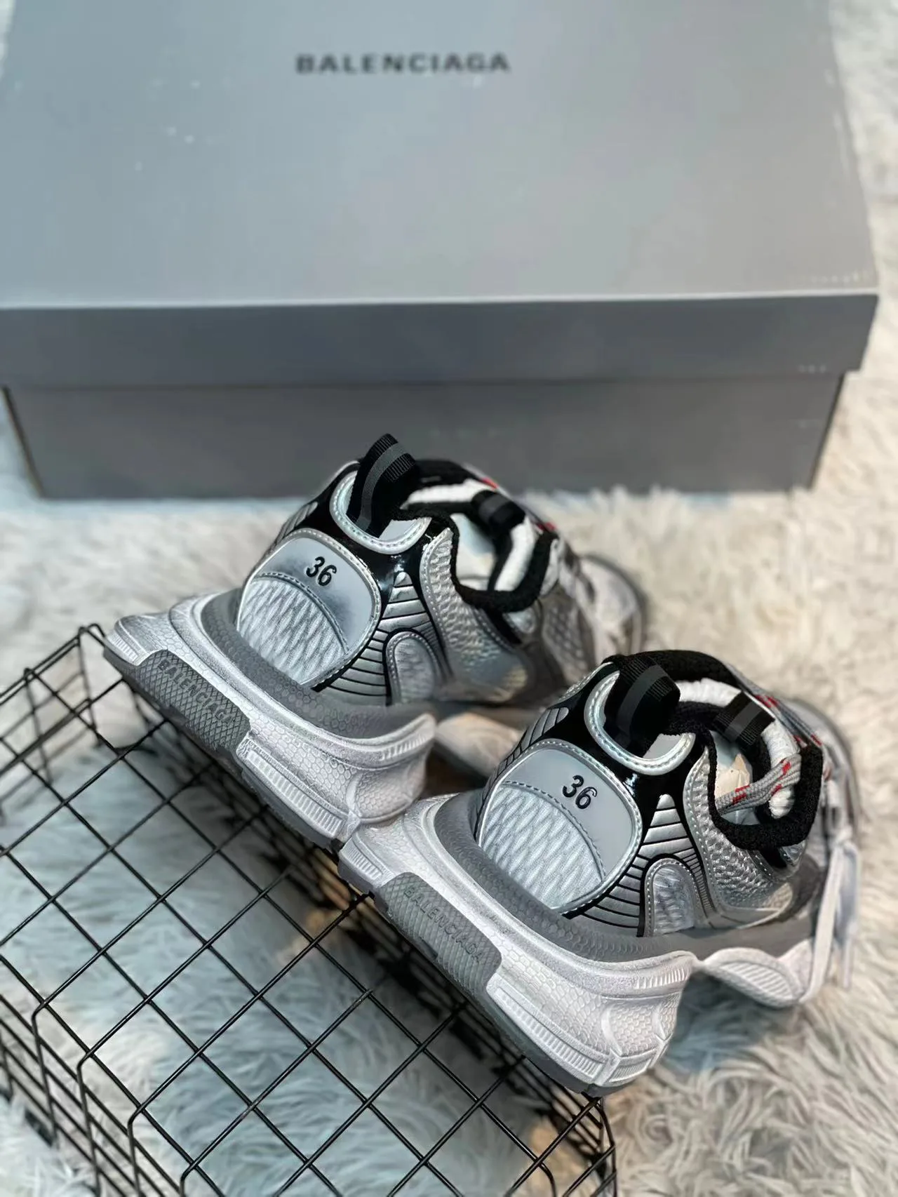 Кроссовки Женские Balenciaga 11567693