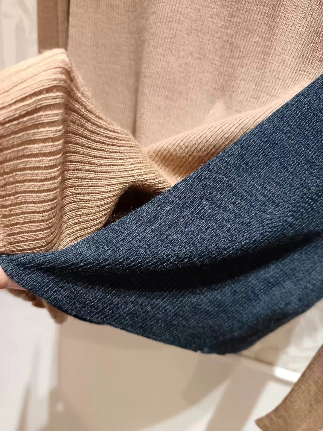 Лонгсливы Женские Prada 30198