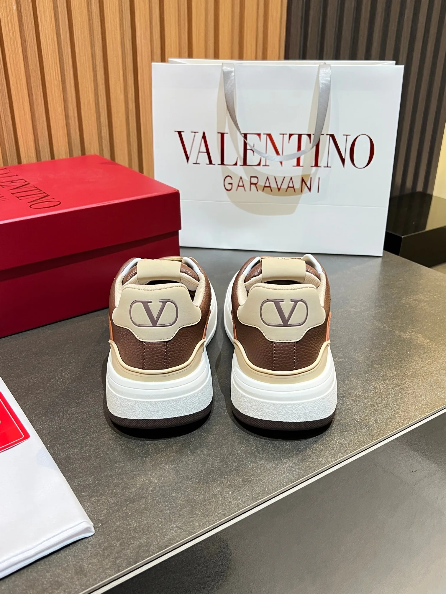Кроссовки Женские Valentino 11575975