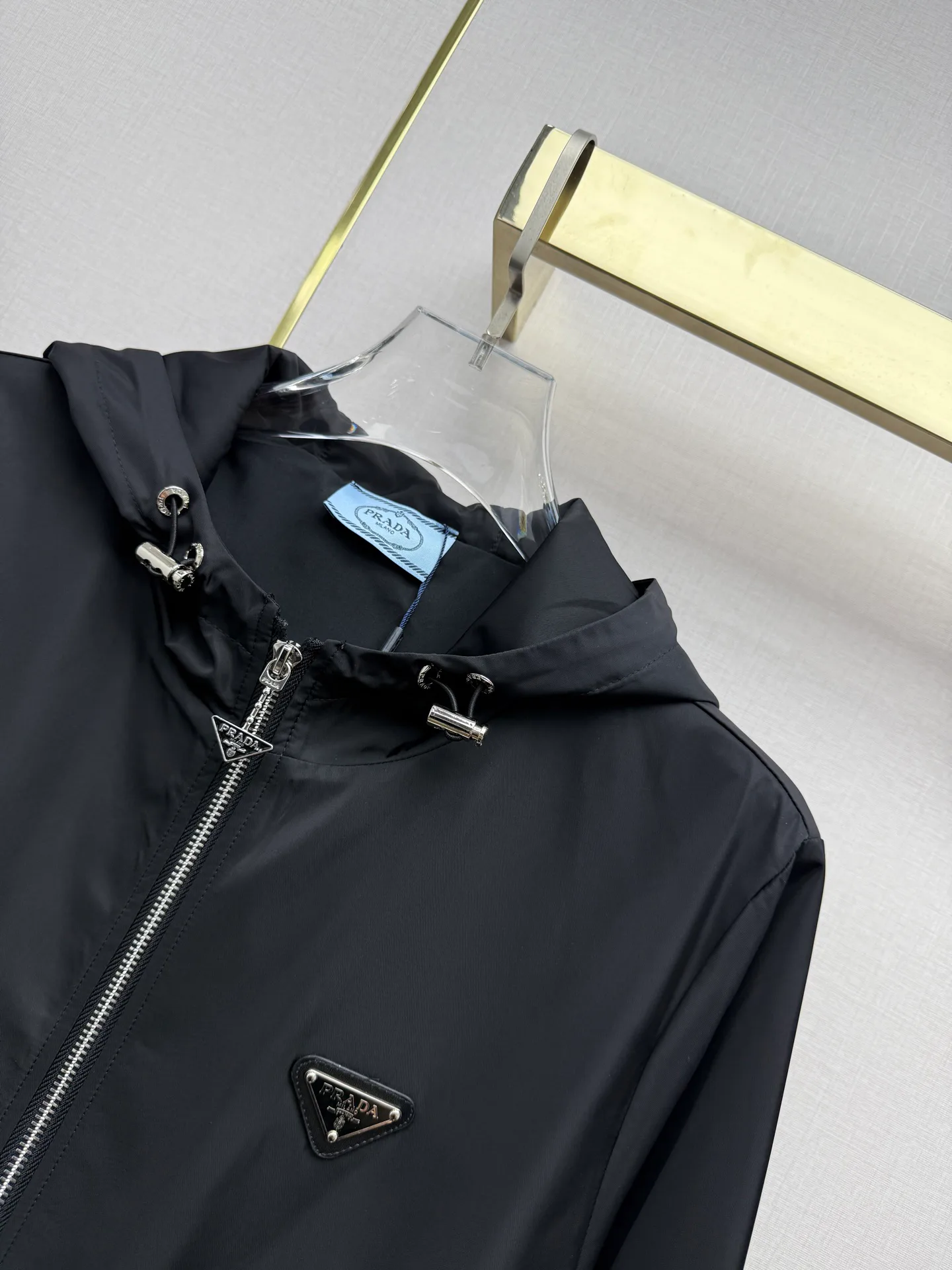 Куртки И Пуховики Женские Prada 17953149