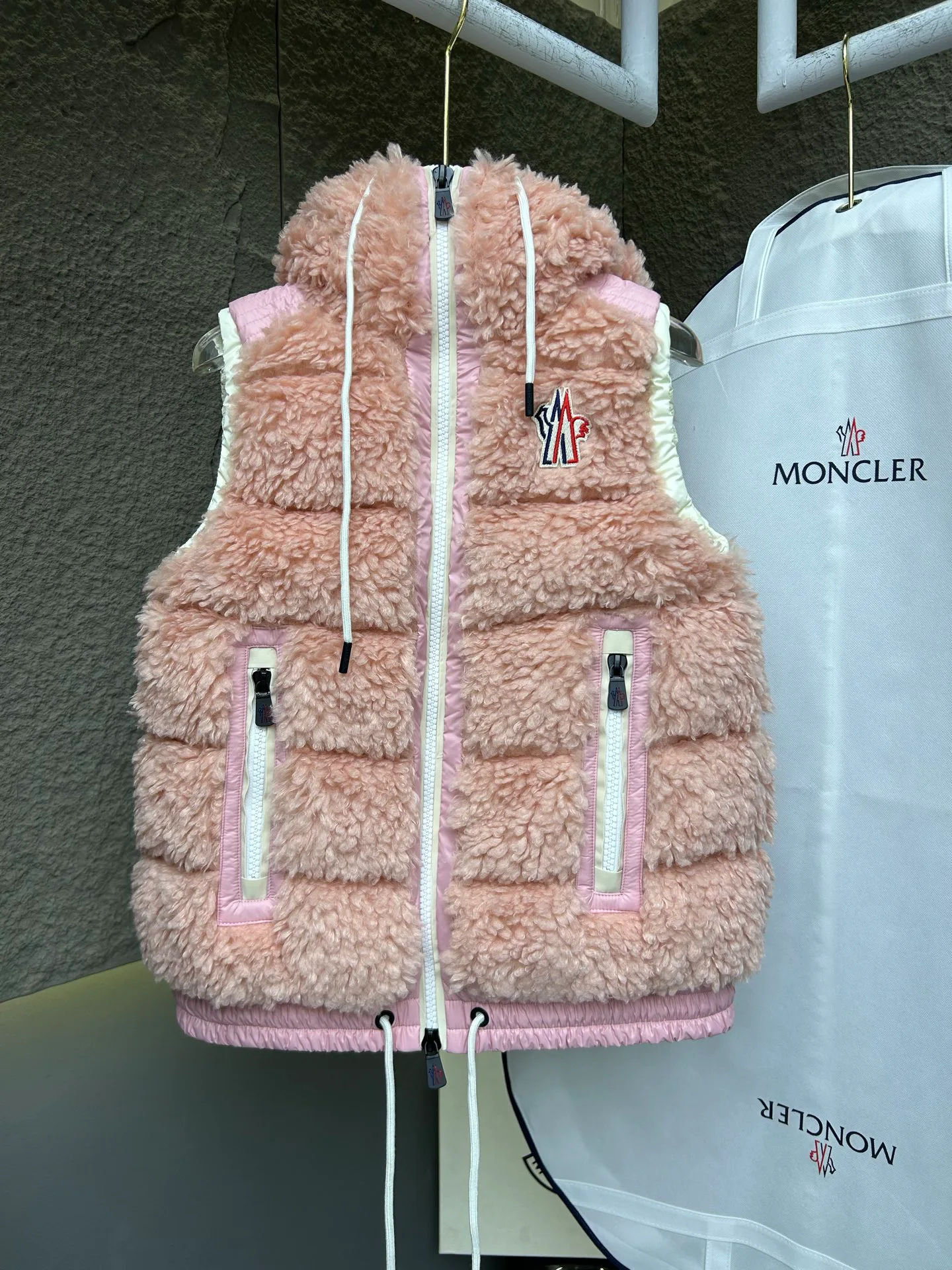 Жилеты Женские Moncler 19114943