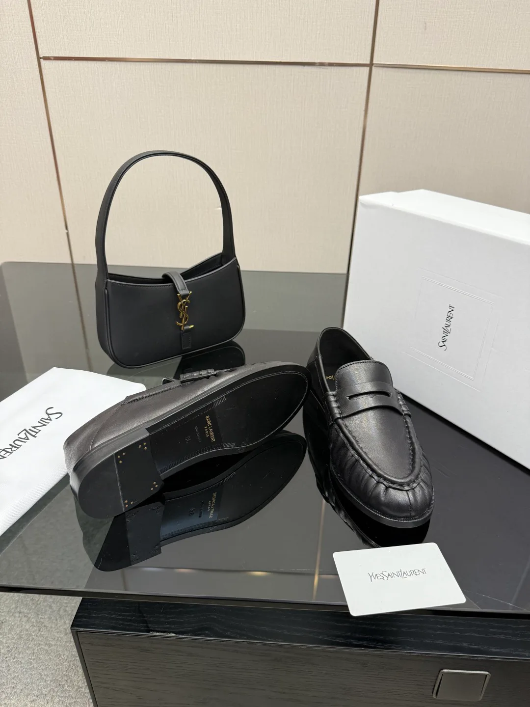 Лоферы Женские Saint Laurent 375002