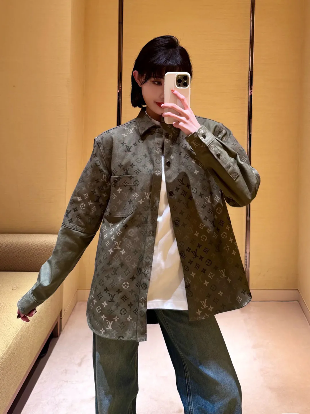 Куртки И Пуховики Женские Louis Vuitton 412795