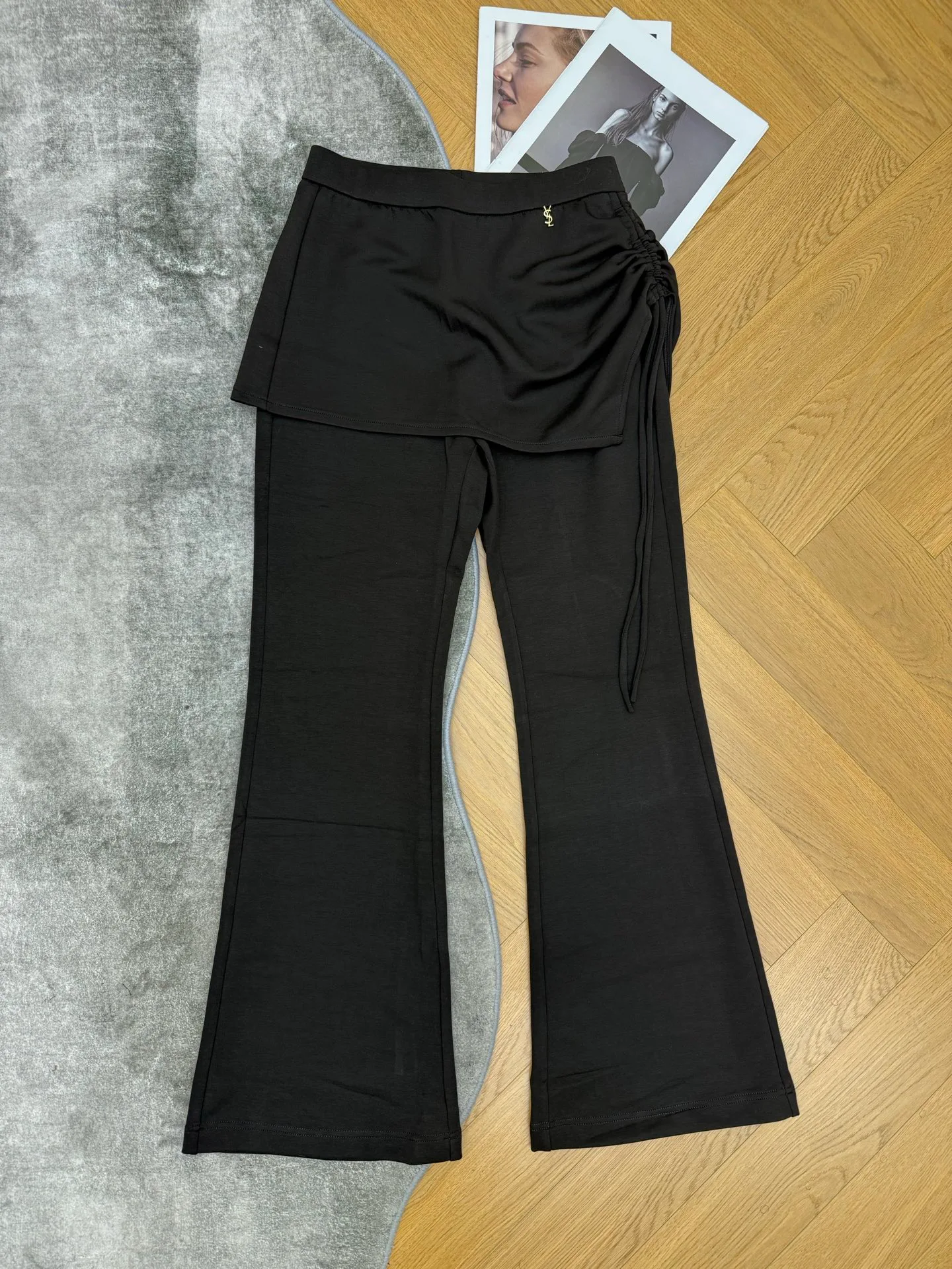 Брюки Женские Saint Laurent 18450972