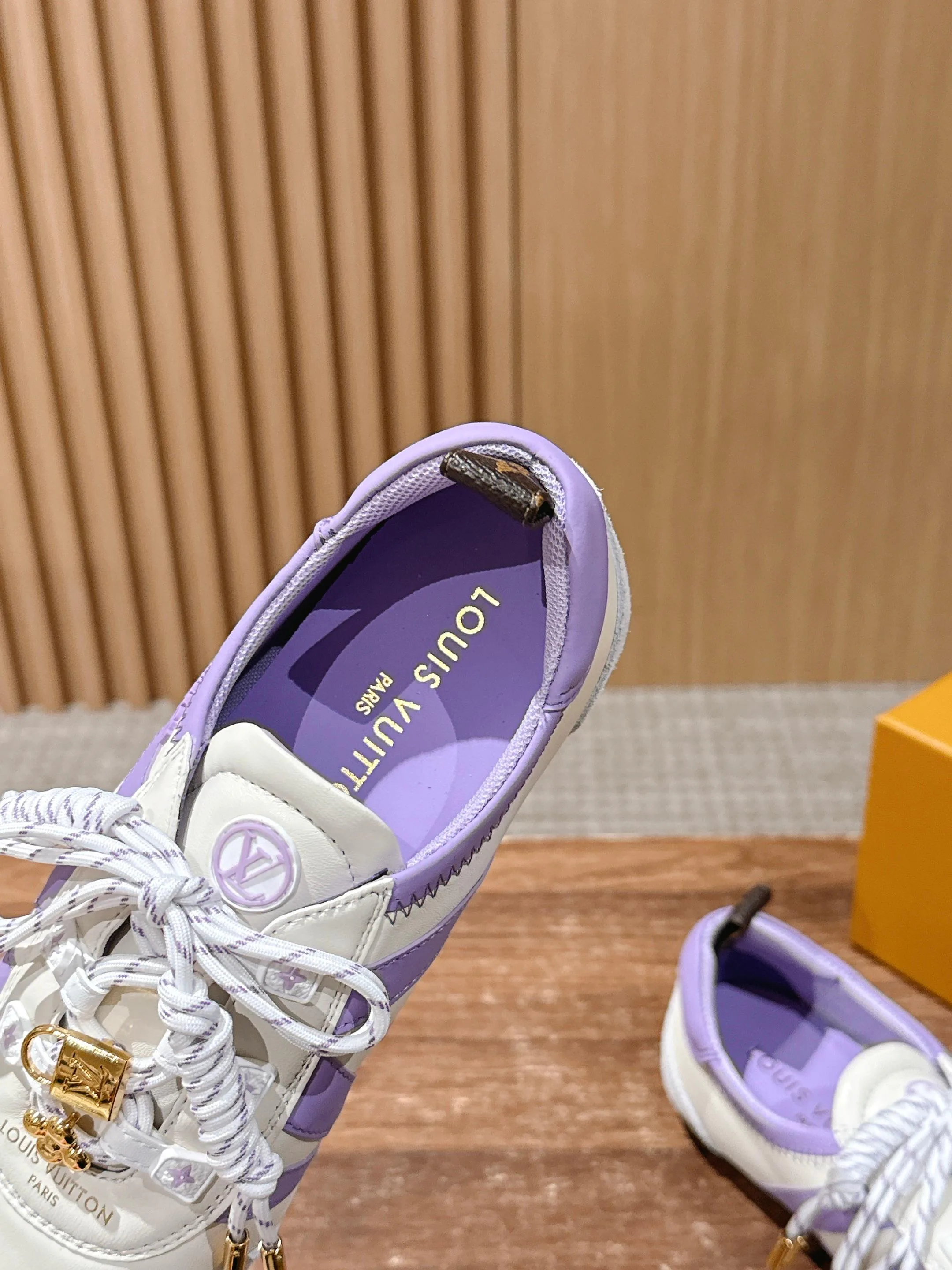 Кроссовки Женские Louis Vuitton 68776