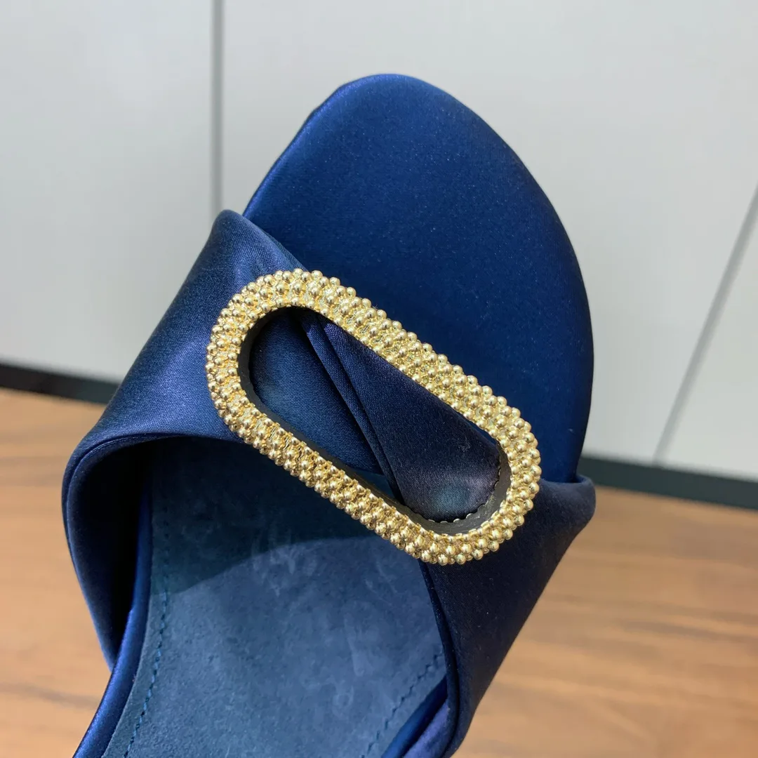 Босоножки Женские Loro Piana 17631654