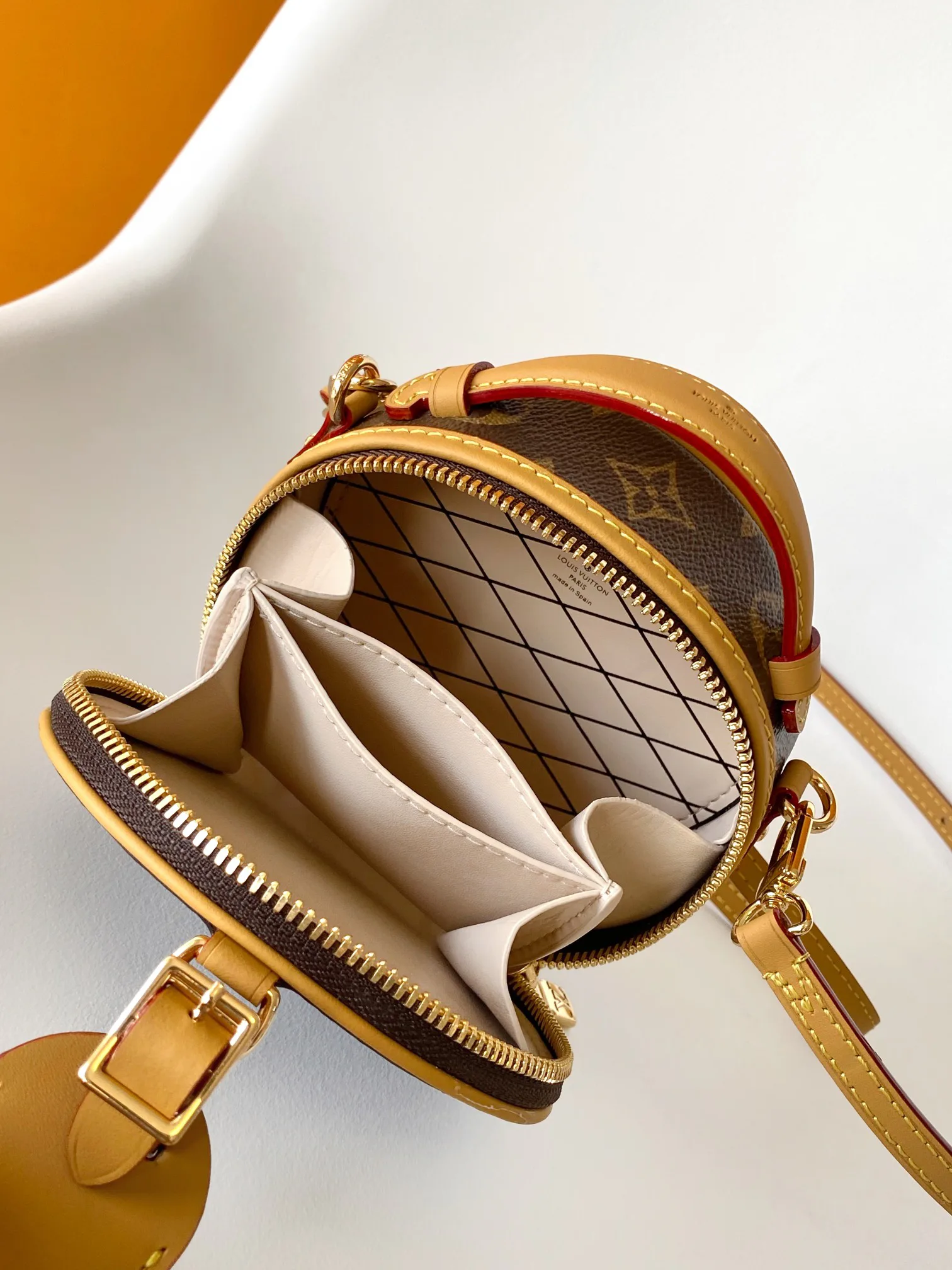 Сумки На Ремне Женские Louis Vuitton 1271276