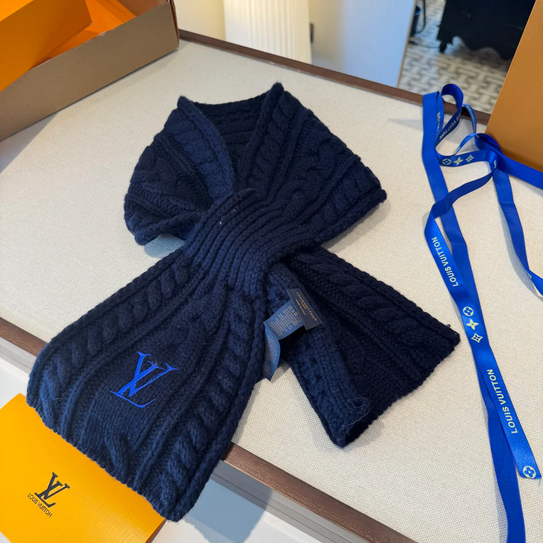 Шарфы Louis Vuitton 18377564