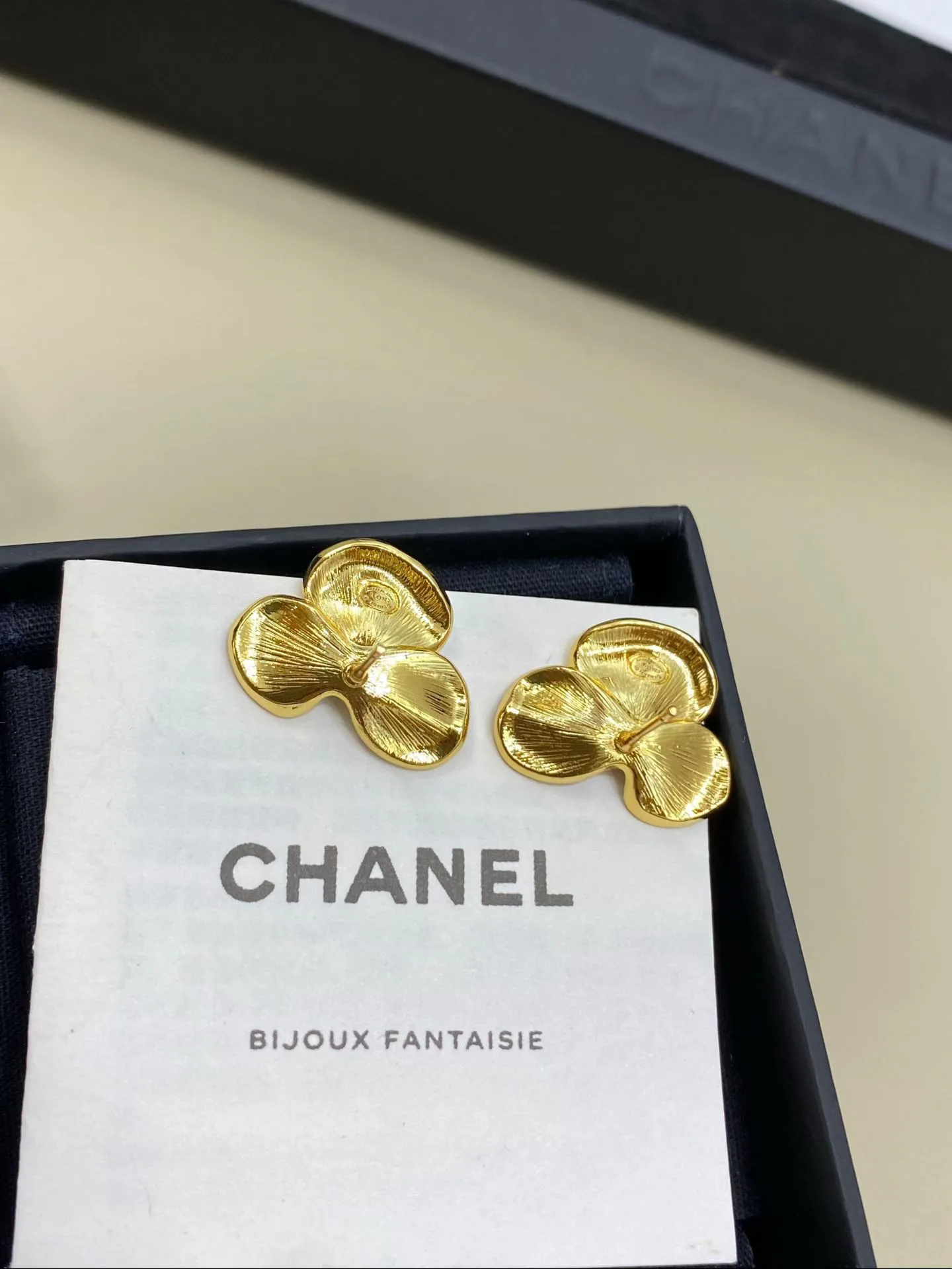 Бижутерия Chanel 18122625