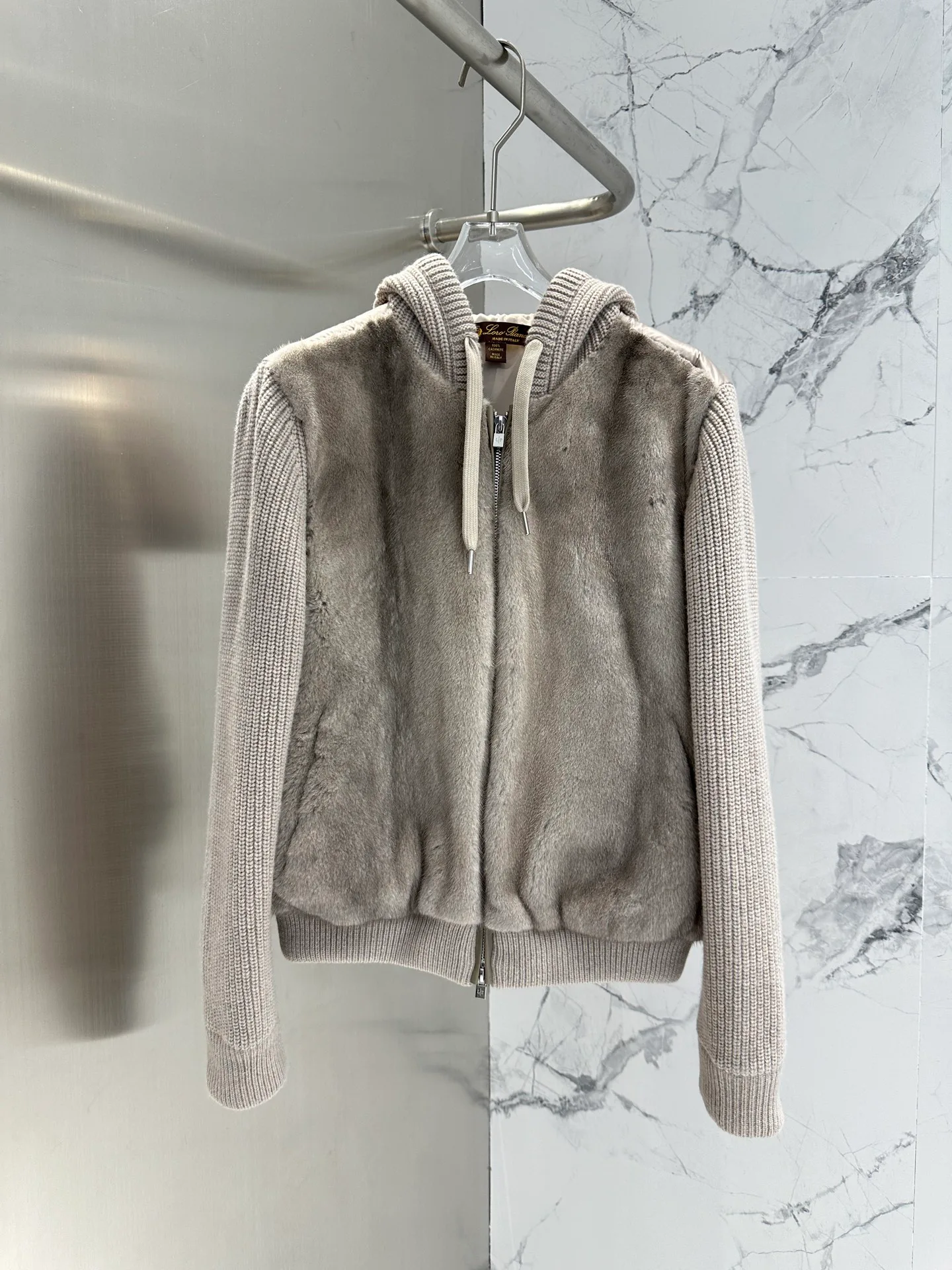 Куртки И Пуховики Женские Loro Piana 2608210