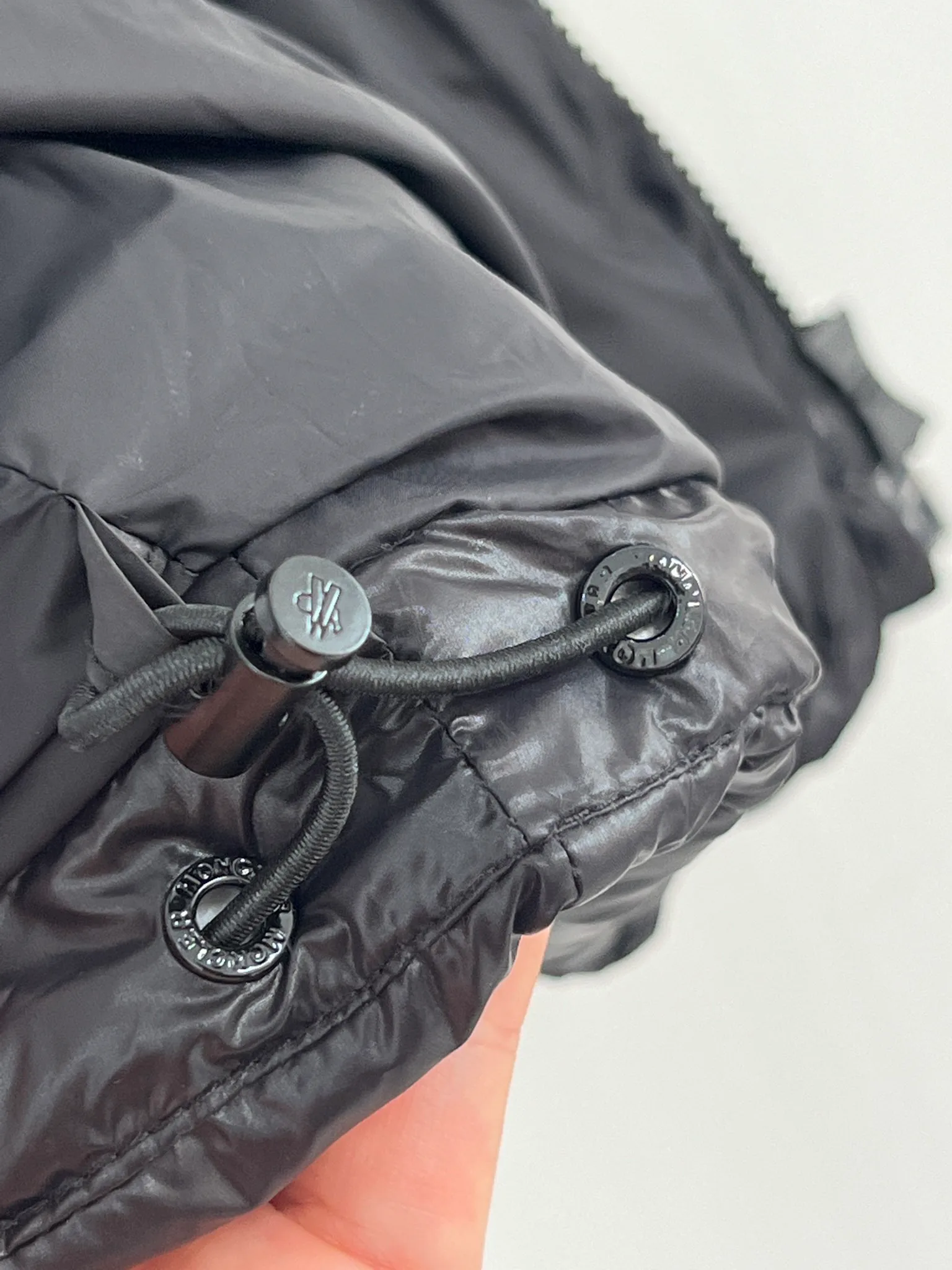 Жилеты Женские Moncler 18416169