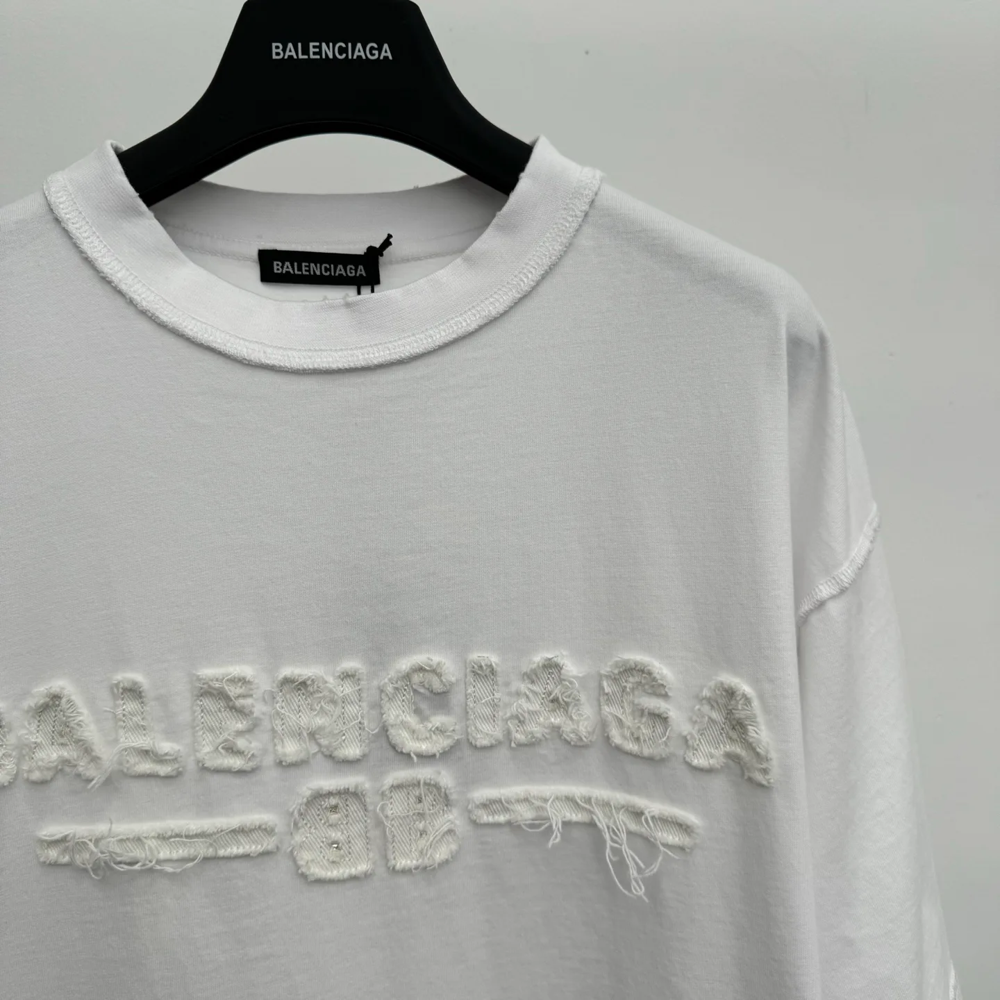 Футболки Женские Balenciaga 25556