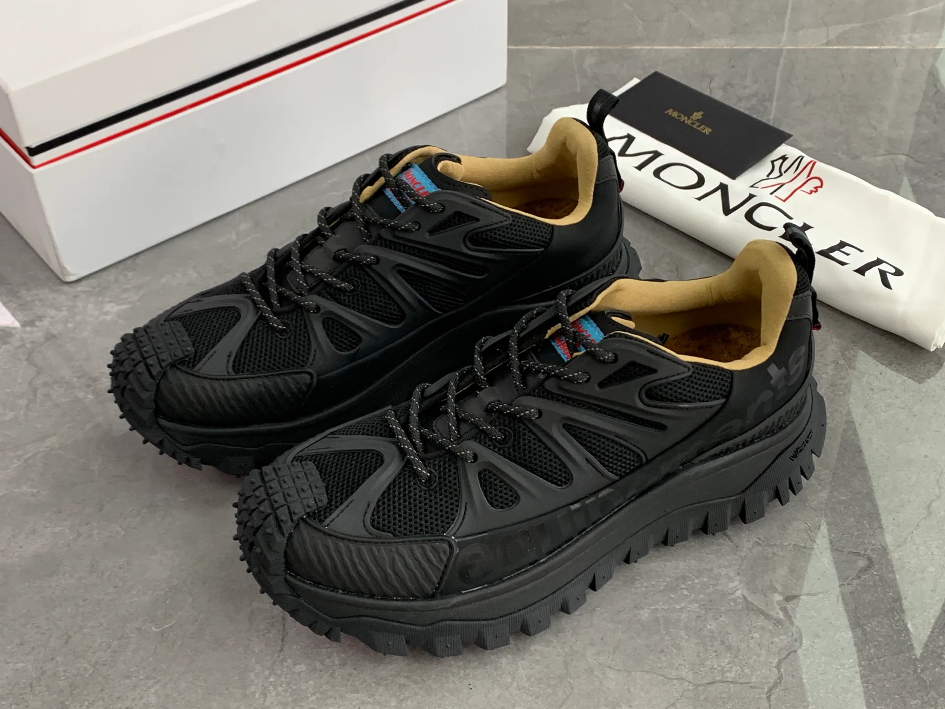 Кроссовки Женские Moncler 228619