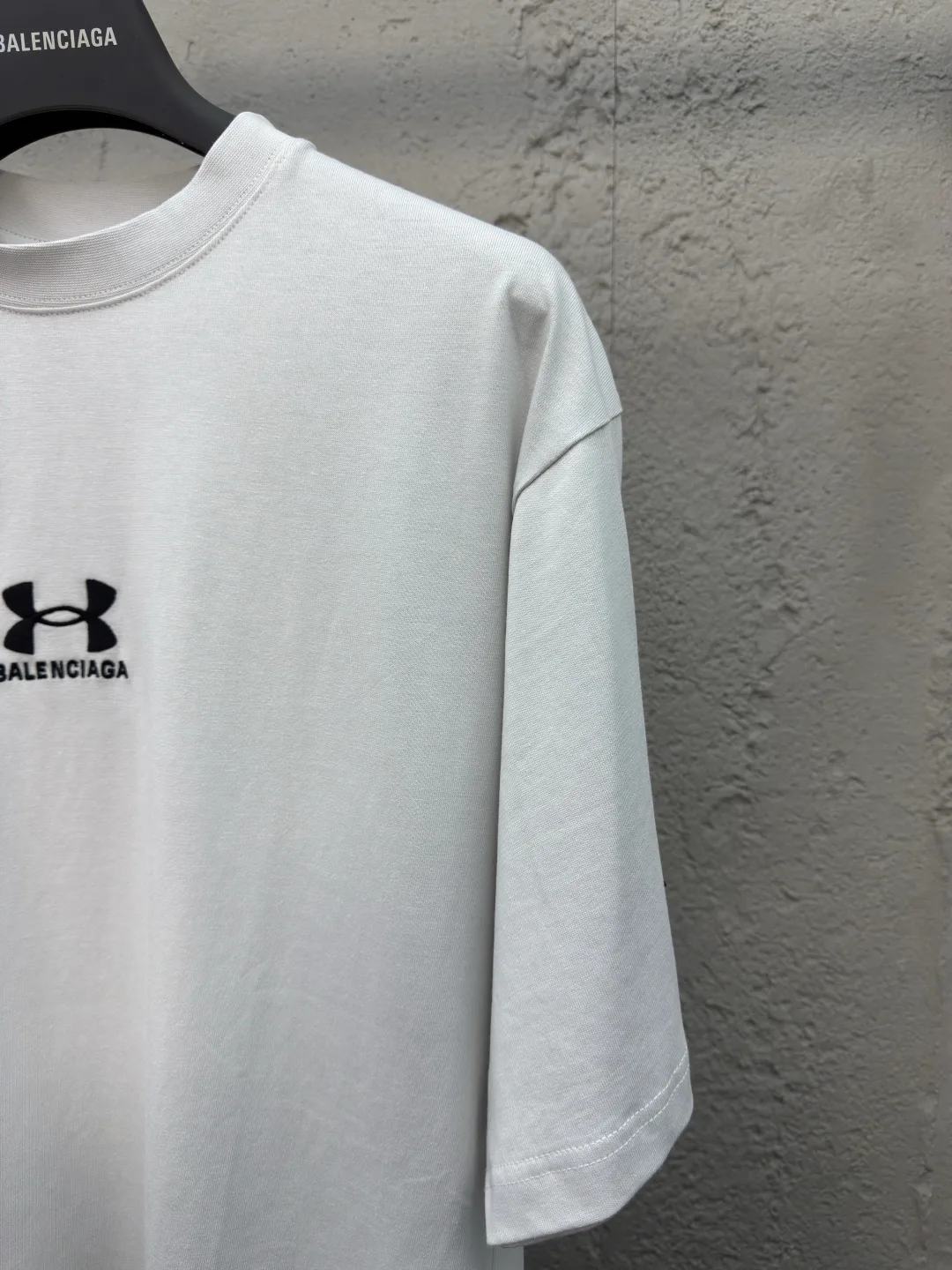 Футболки Женские Balenciaga 32497