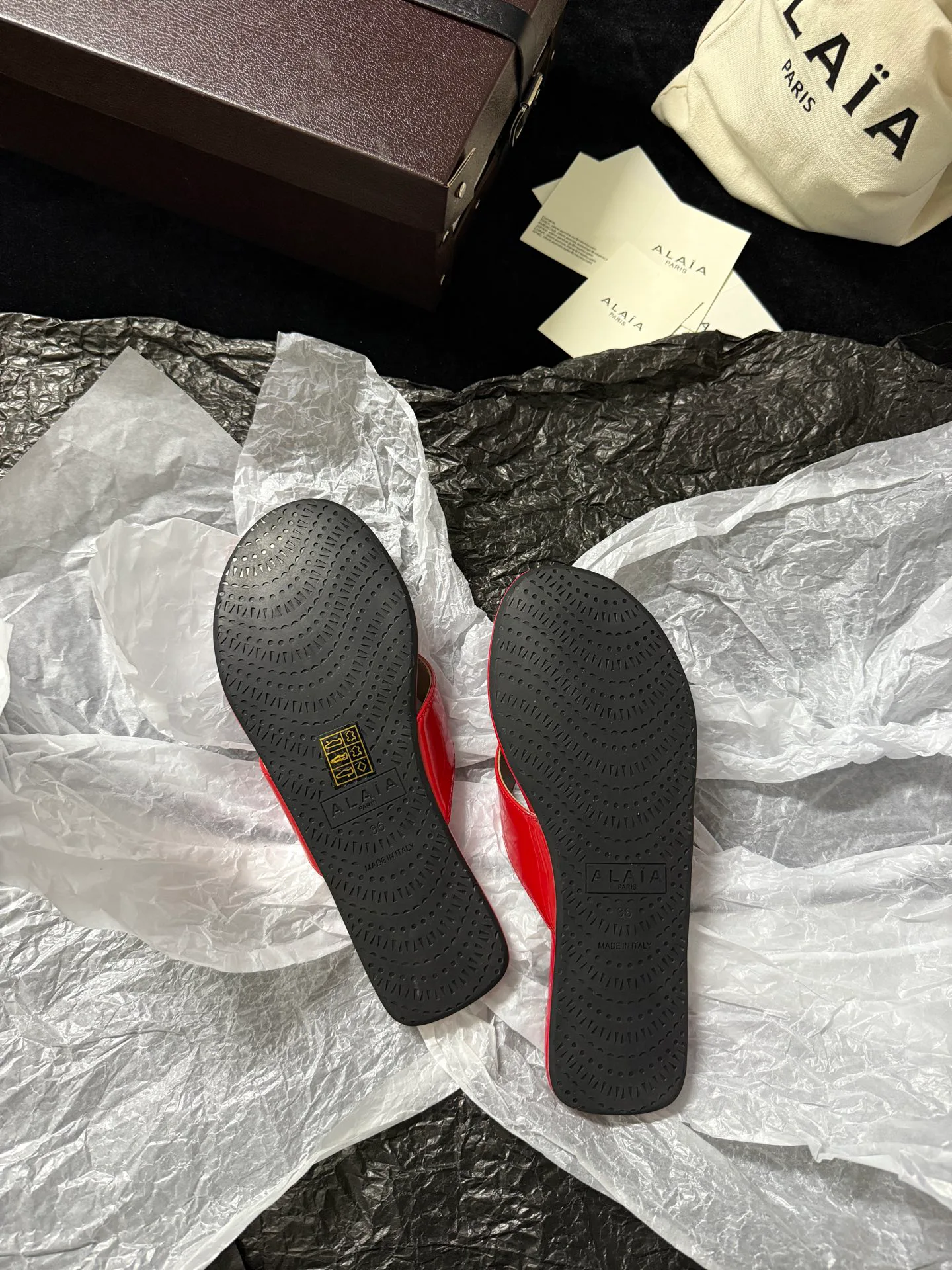 Шлепанцы Женские Alaia 1083625