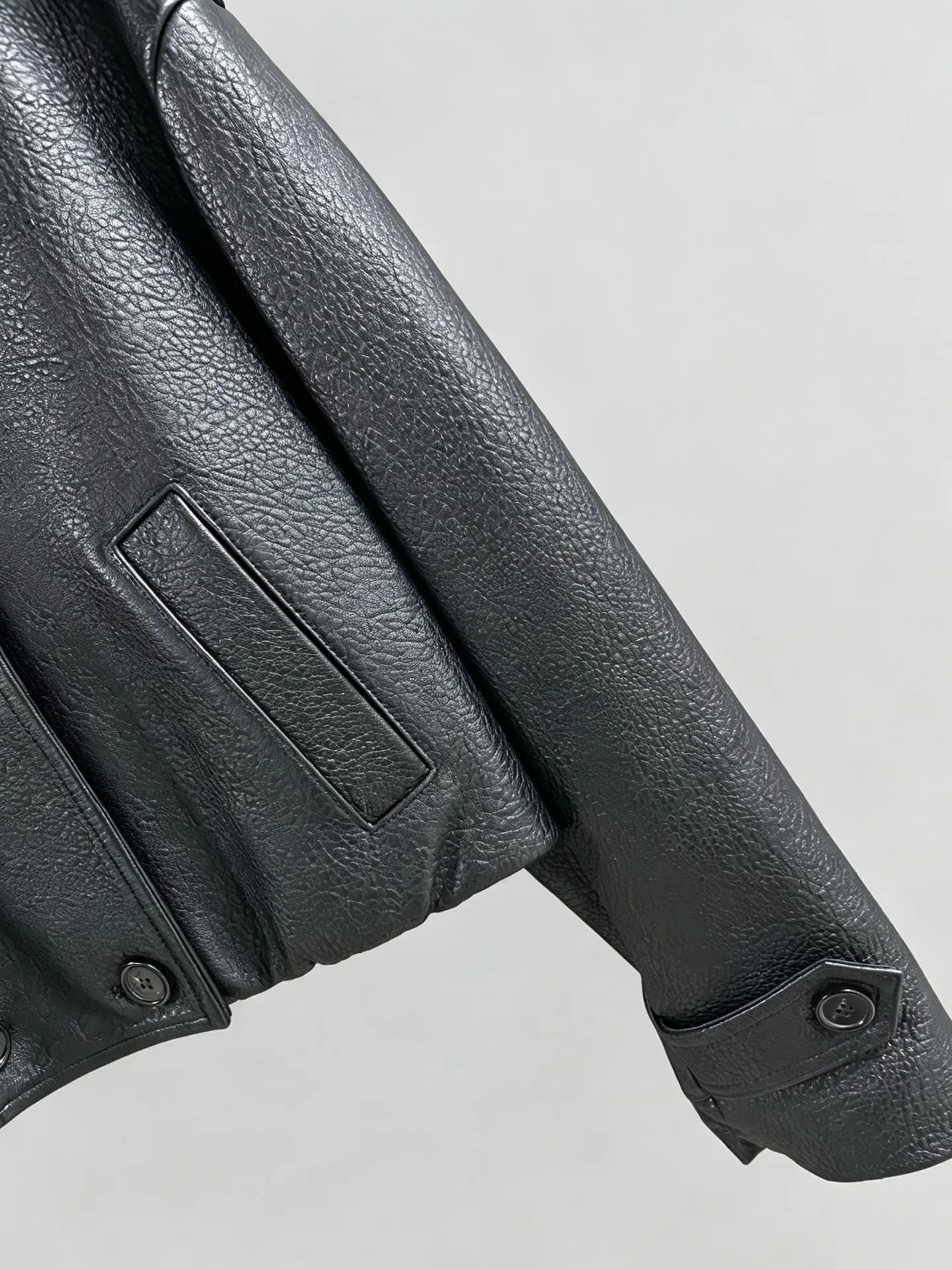 Кожаные Куртки И Дублёнки Женские Saint Laurent 18417101