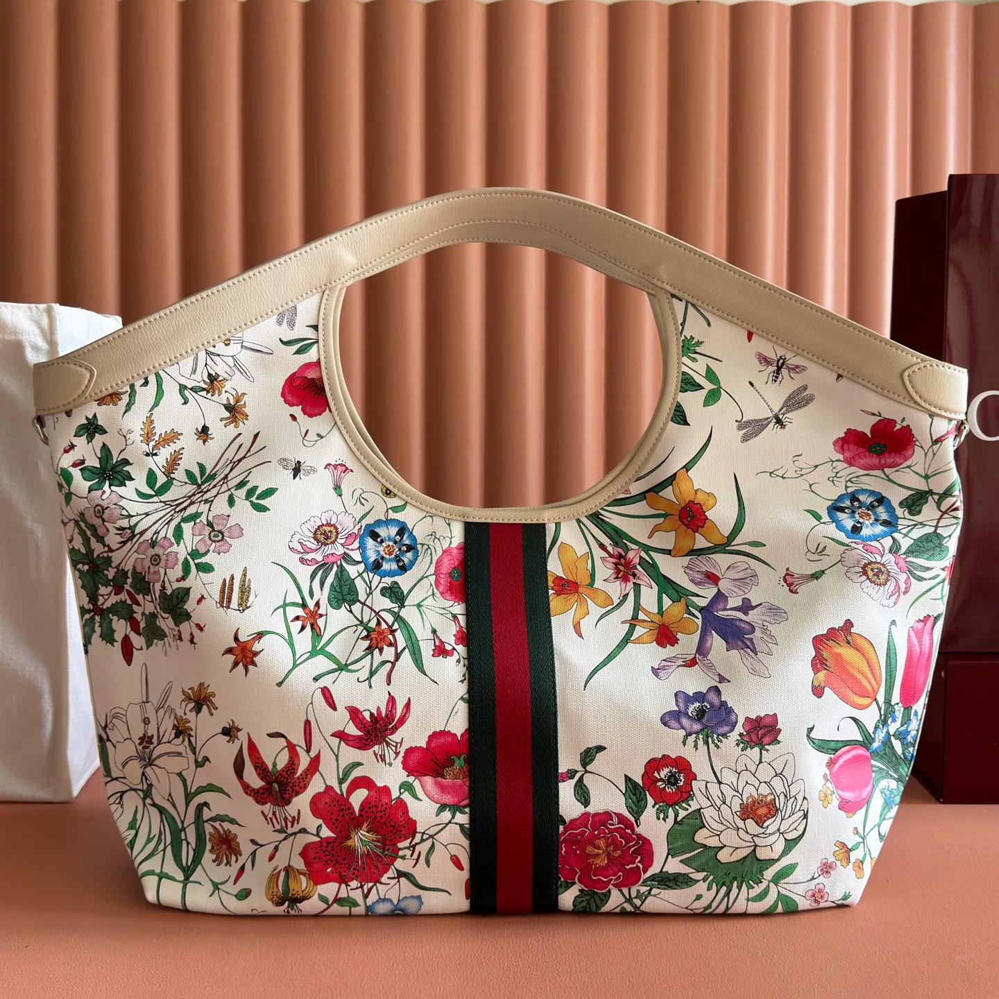 Классические Сумки Женские Gucci 18148089