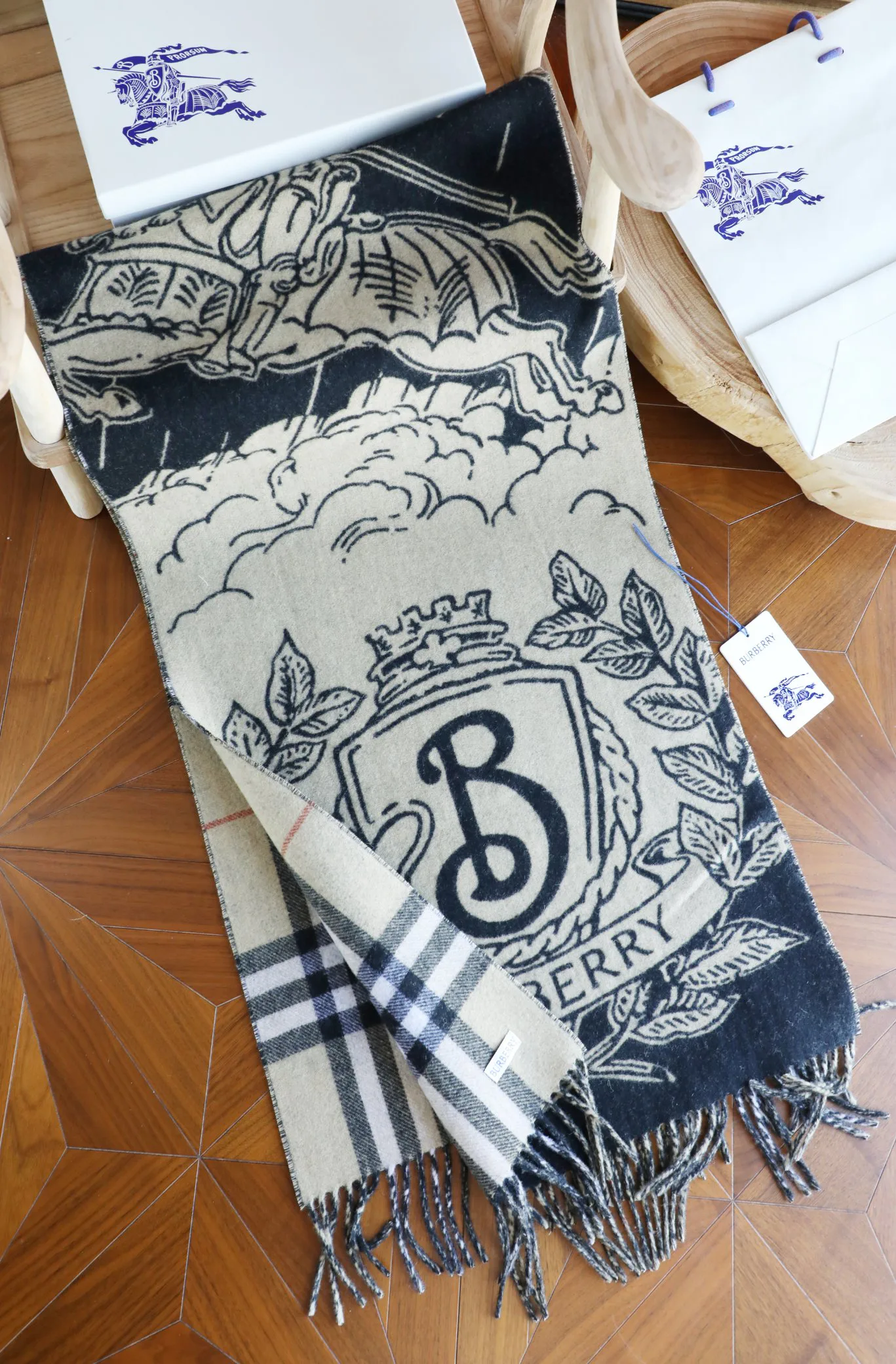 Шарфы Burberry 1338116