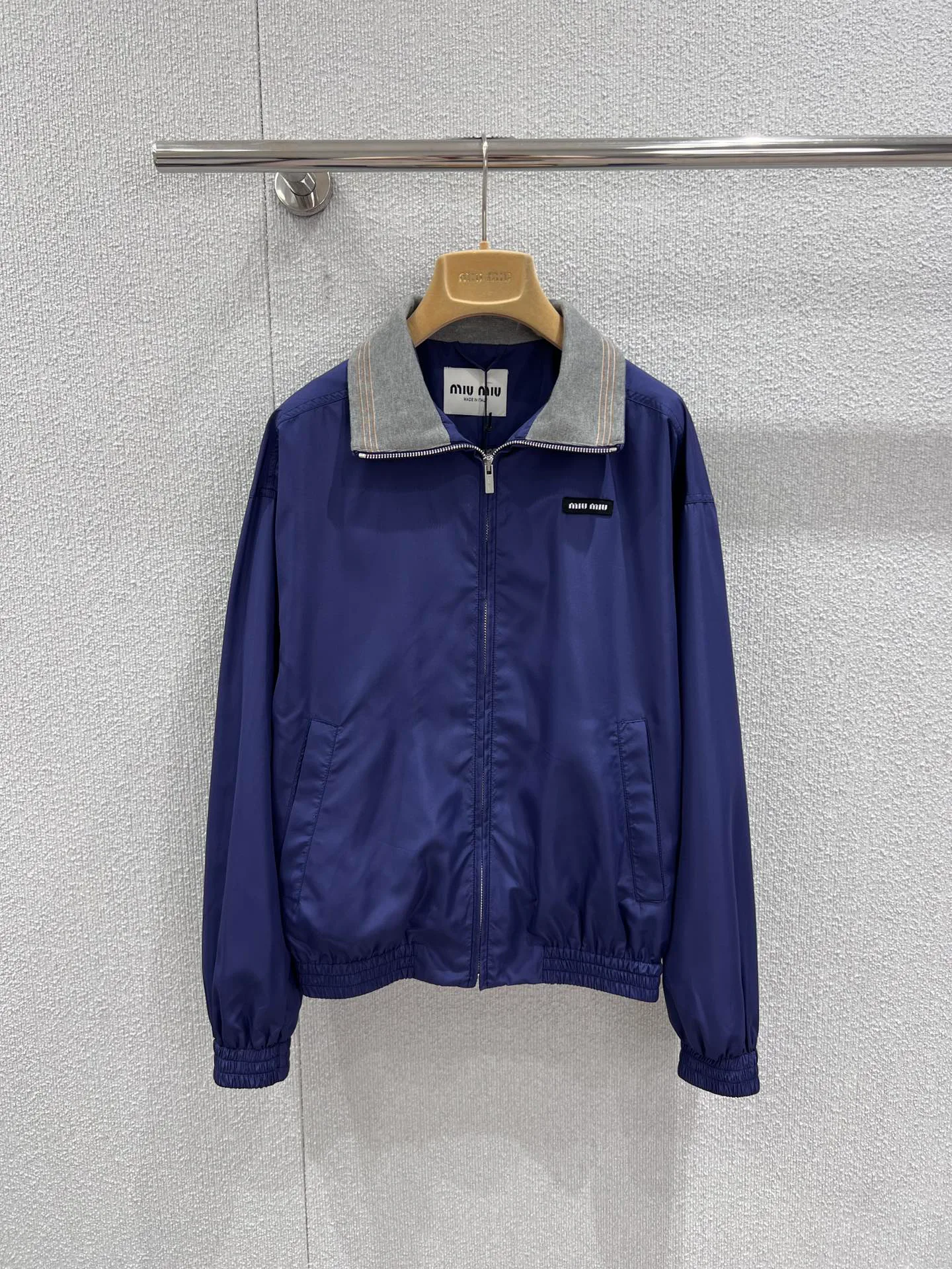 Куртки И Пуховики Женские Miu Miu 5414328