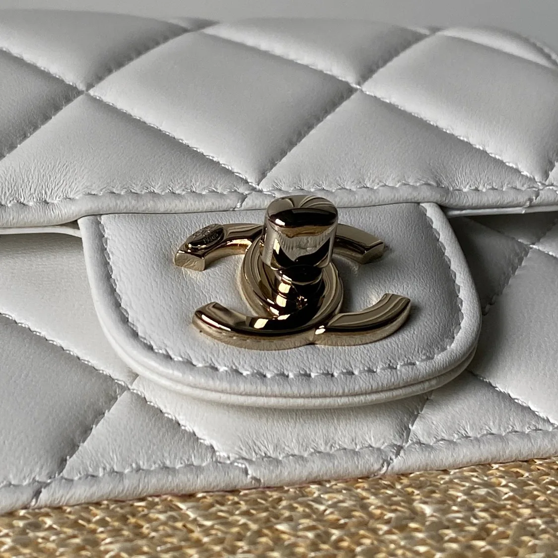 Классические Сумки Женские Chanel 18207957