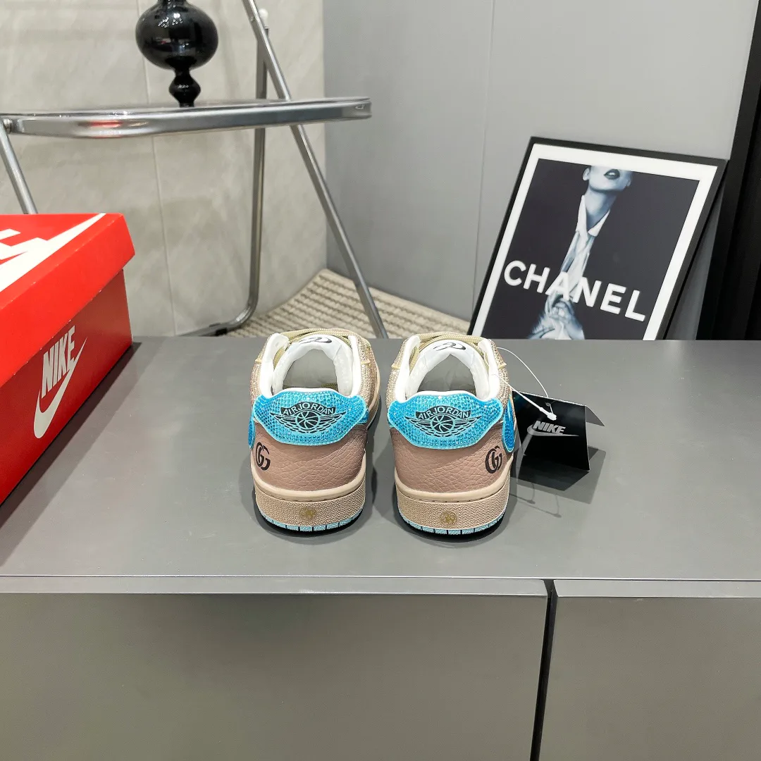 Кроссовки Женские Gucci 209022