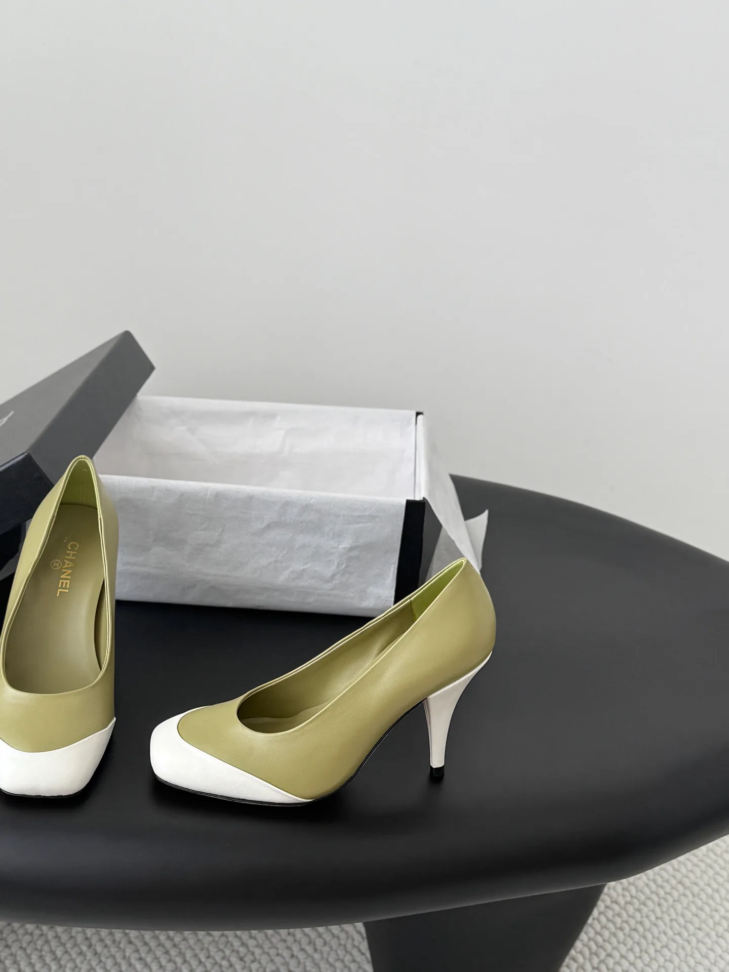 Туфли Женские Chanel 17302890