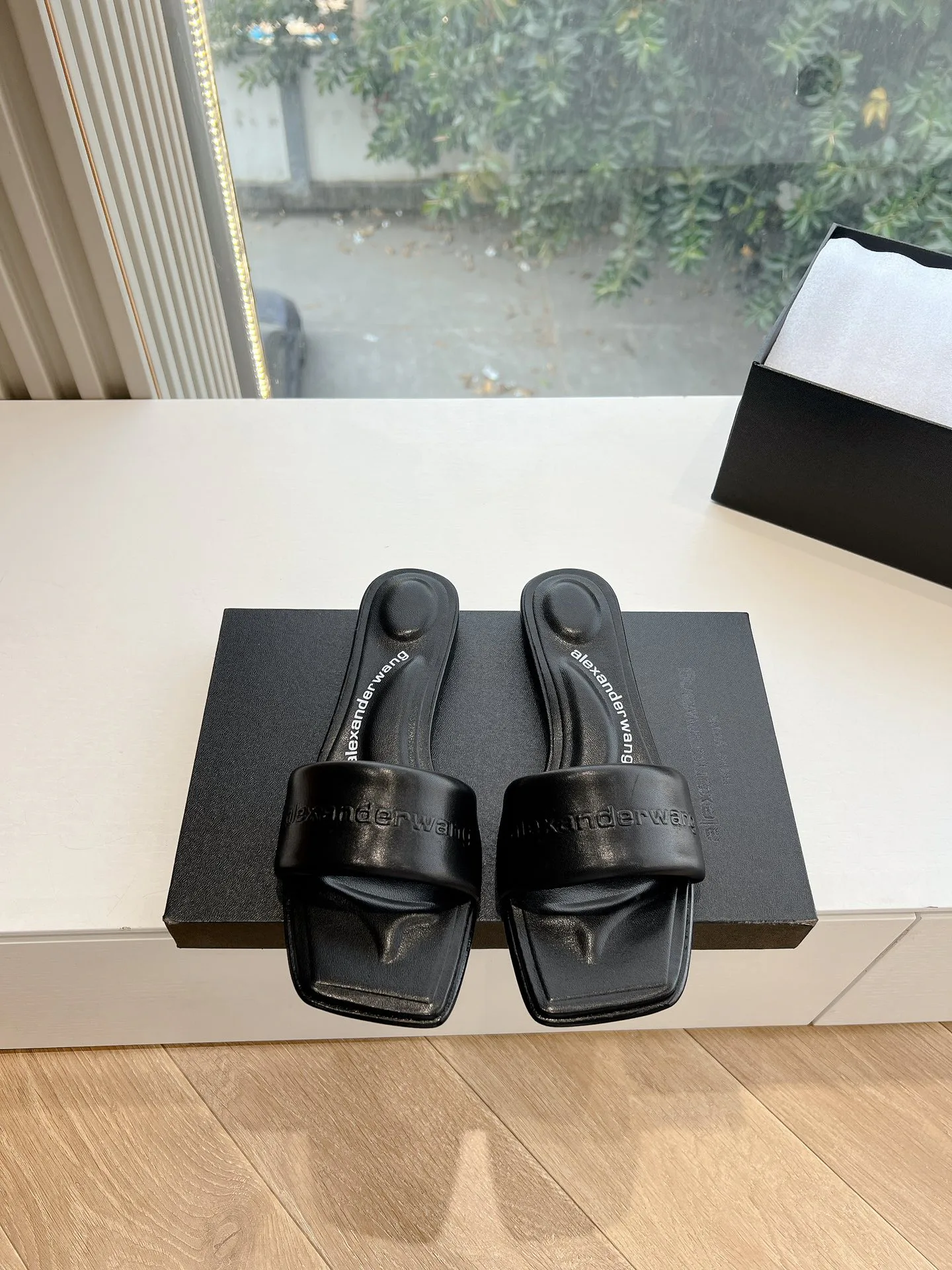 Шлепанцы Женские Alexander Wang 997