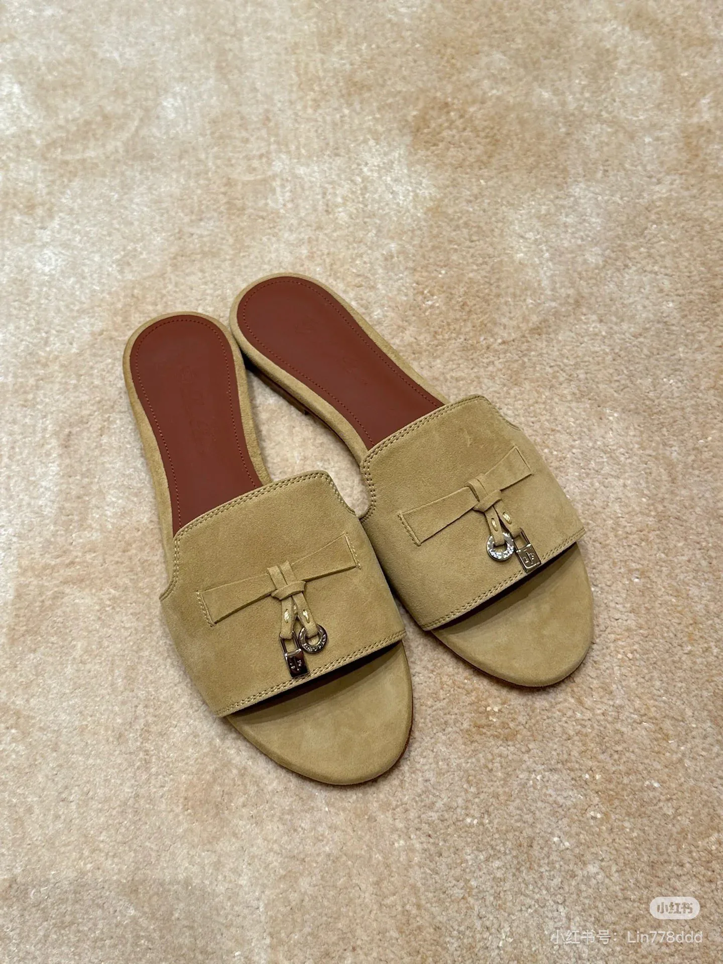 Шлепанцы Женские Loro Piana 25984