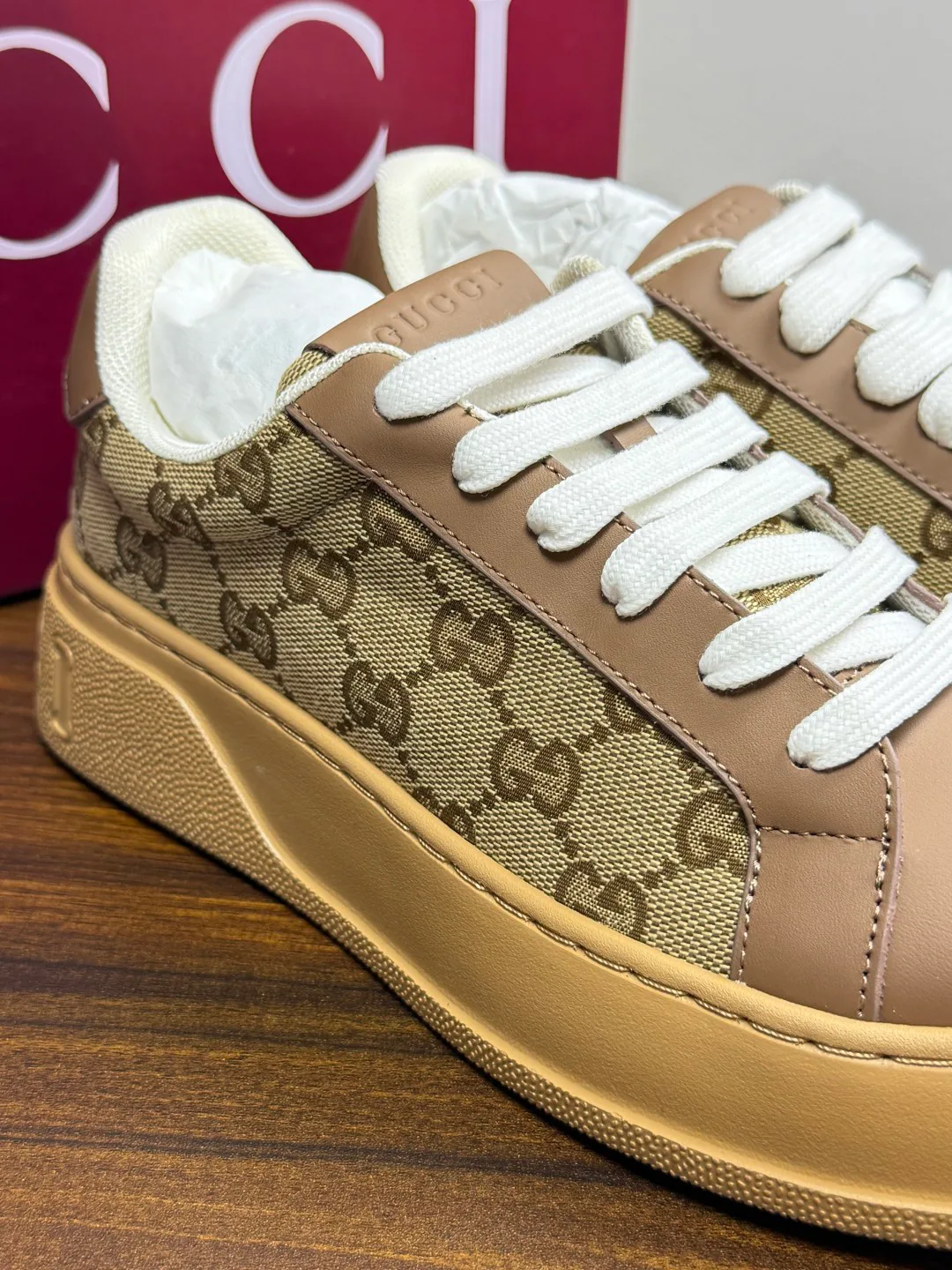 Кроссовки Женские Gucci 19659291