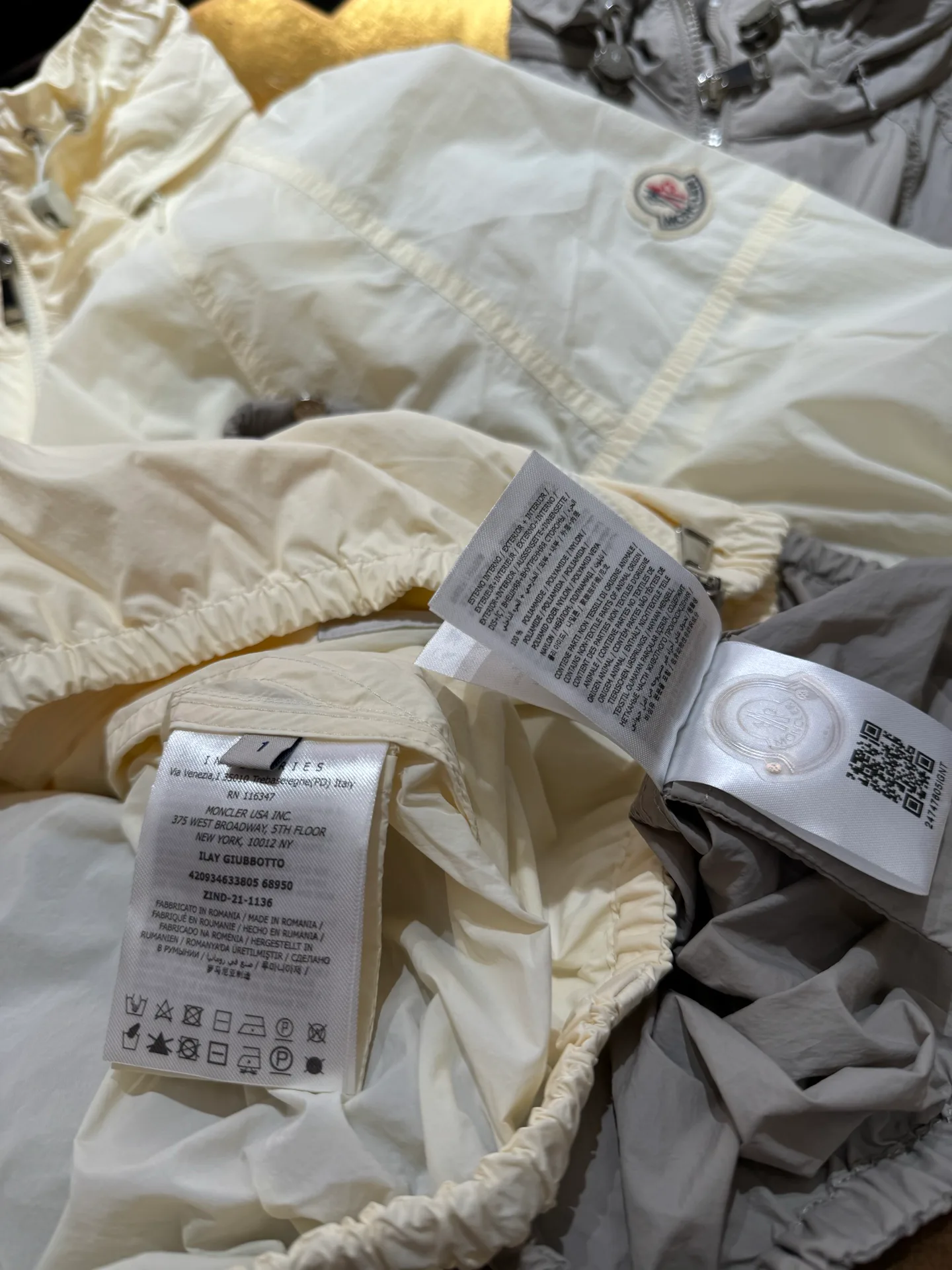 Куртки И Пуховики Женские Moncler 27670