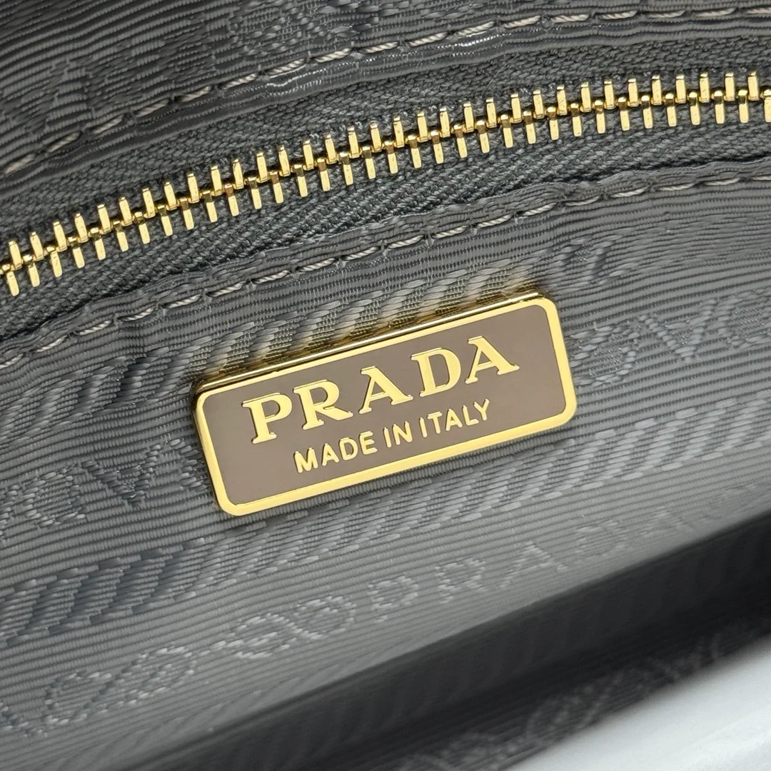 Клатчи Женские Prada 1878046