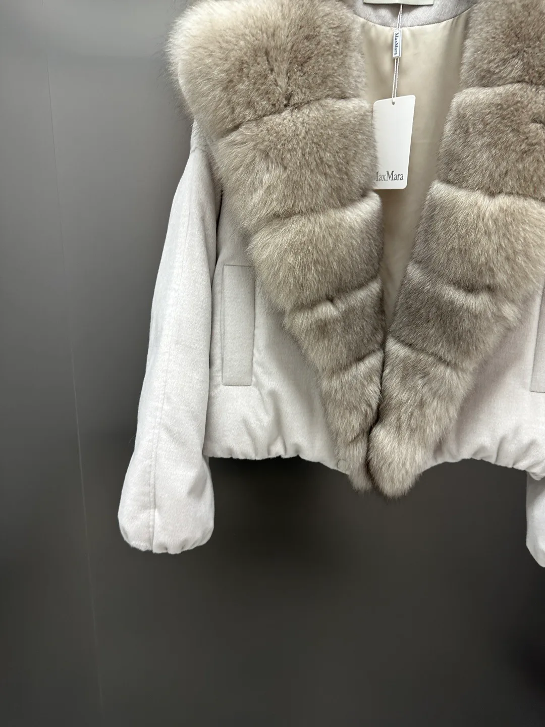 Куртки И Пуховики Женские Max Mara 18226693