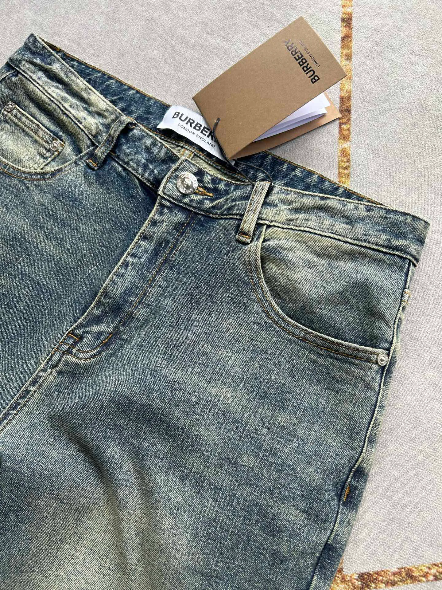 Джинсы Женские Burberry 10658019
