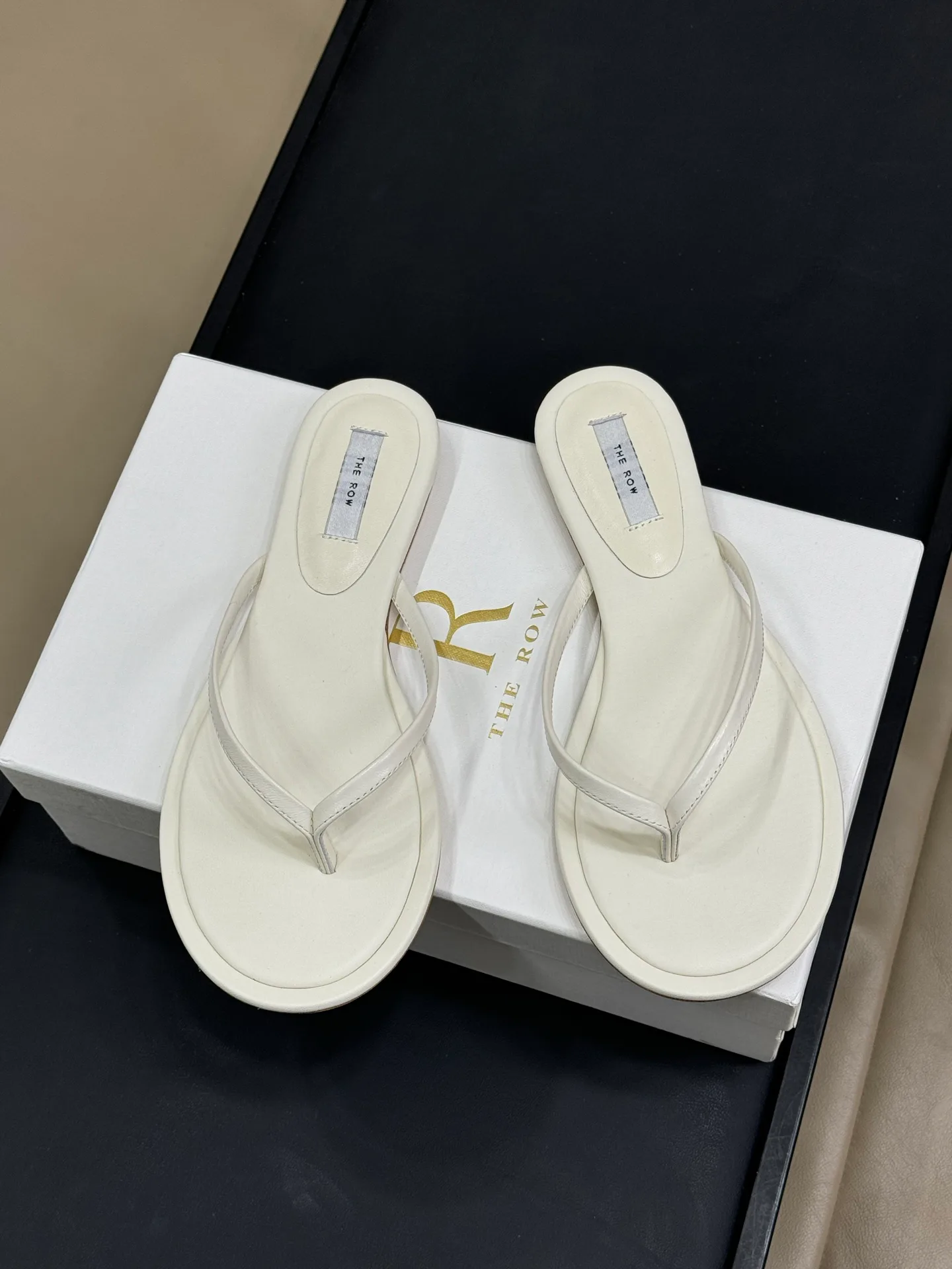 Шлепанцы Женские The Row 23650