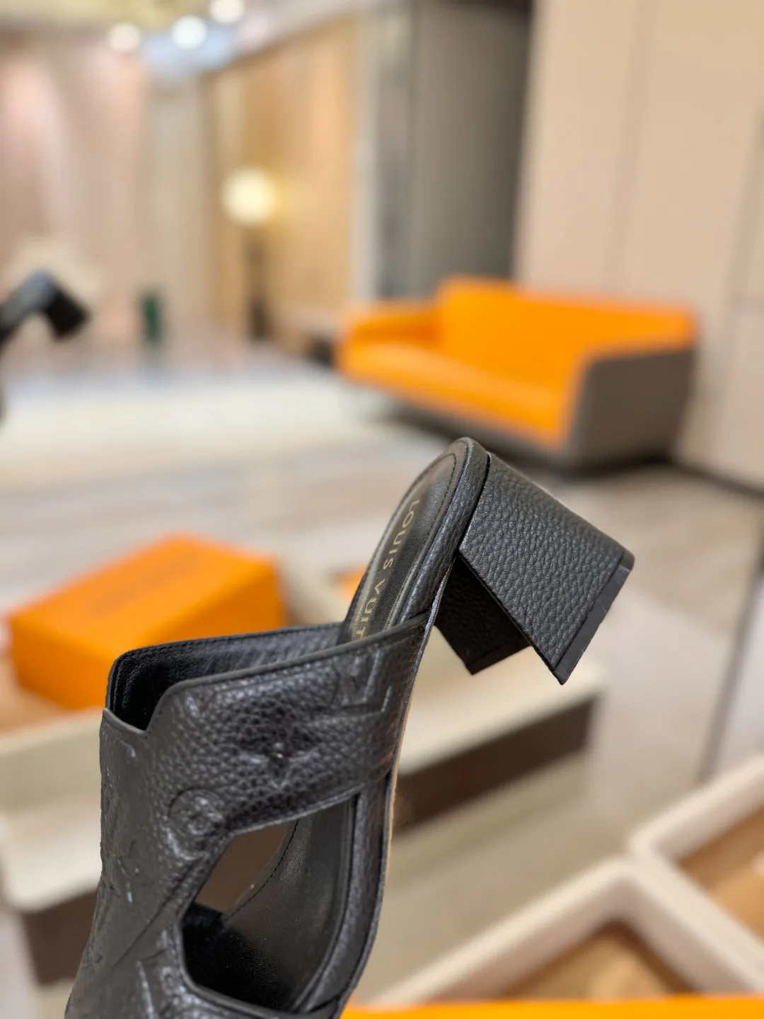 Босоножки Женские Louis Vuitton 9623549